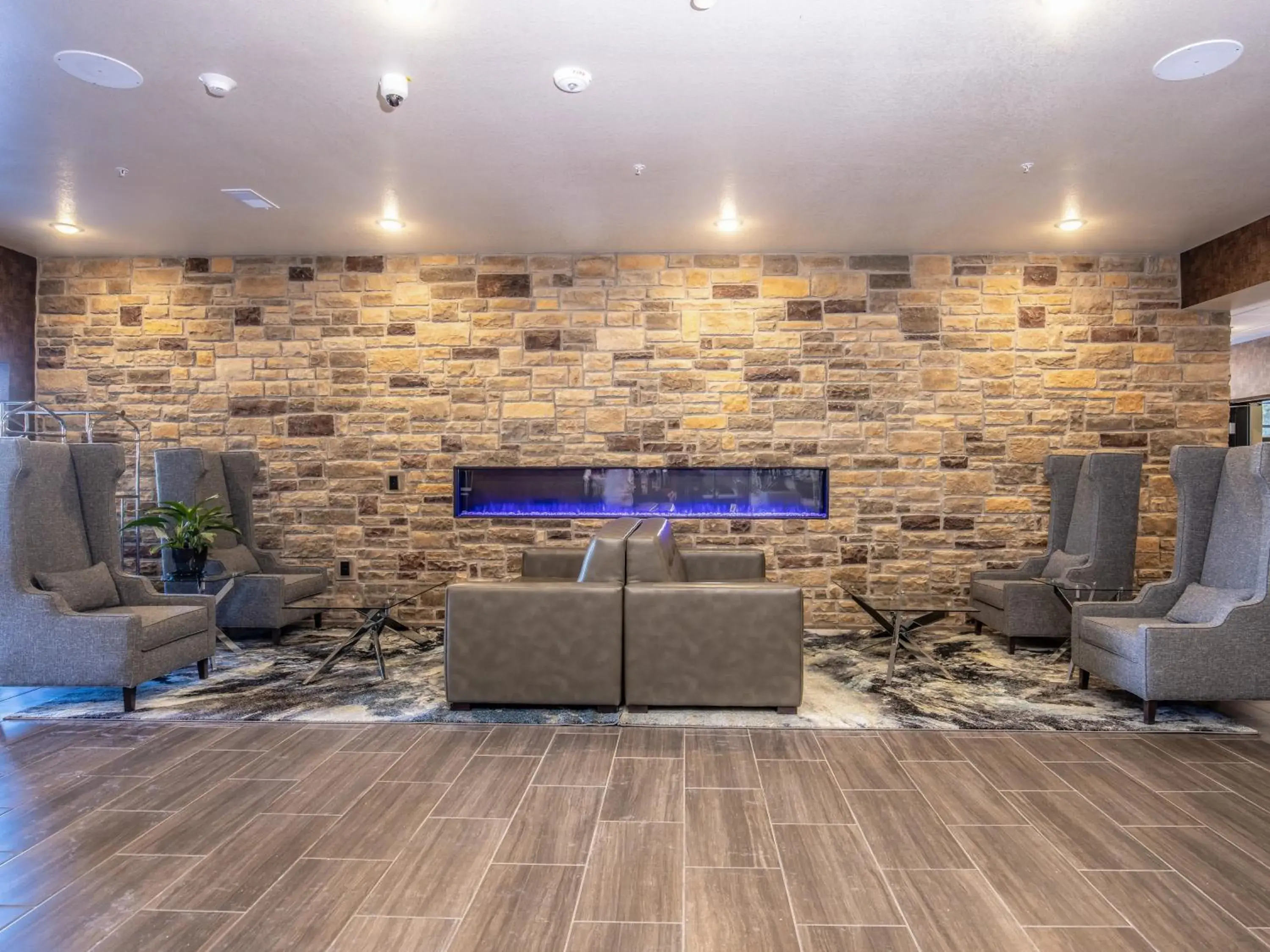 Lobby or reception in Cobblestone Hotel & Suites - Rhinelander Lobby or reception in Cobblestone Hotel & Suites - Rhinelander