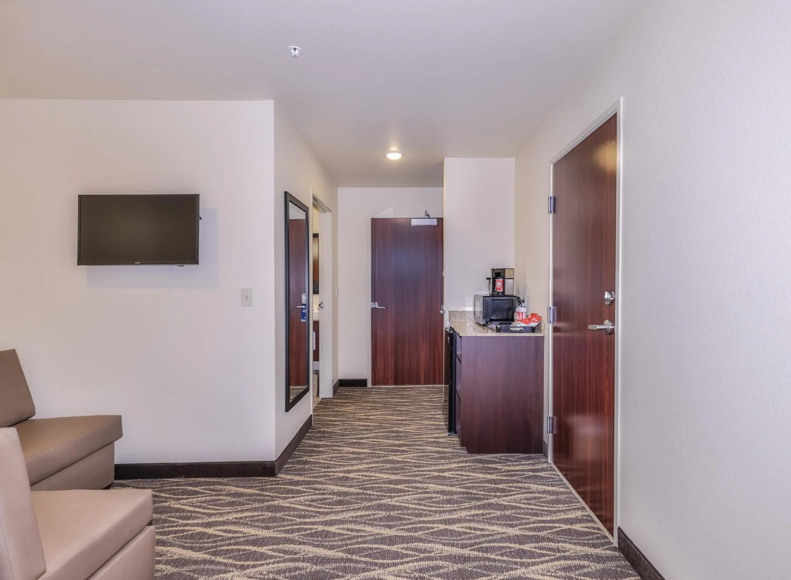 TV and multimedia in Cobblestone Hotel & Suites - Rhinelander
