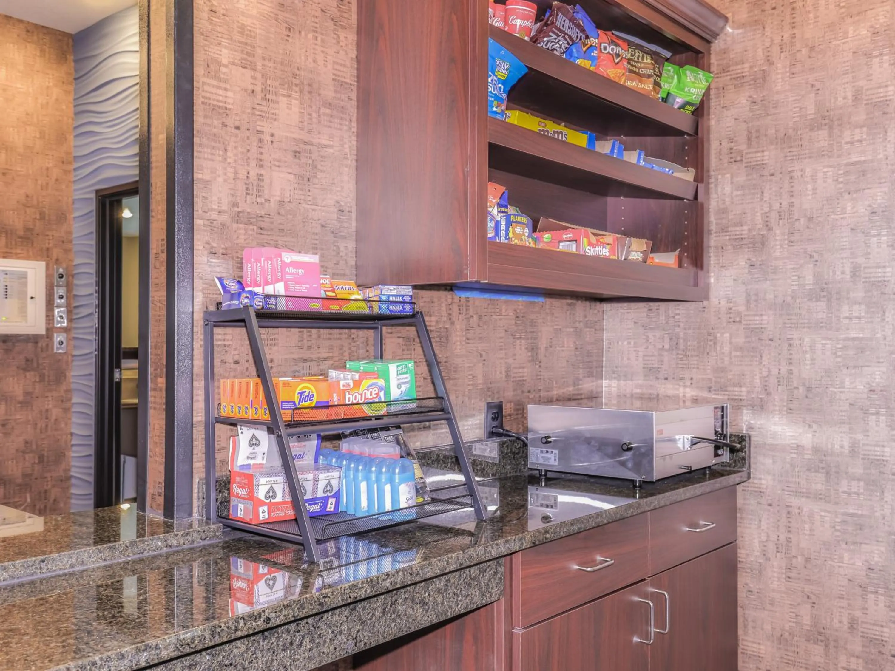 Food and drinks in Cobblestone Hotel & Suites - Rhinelander