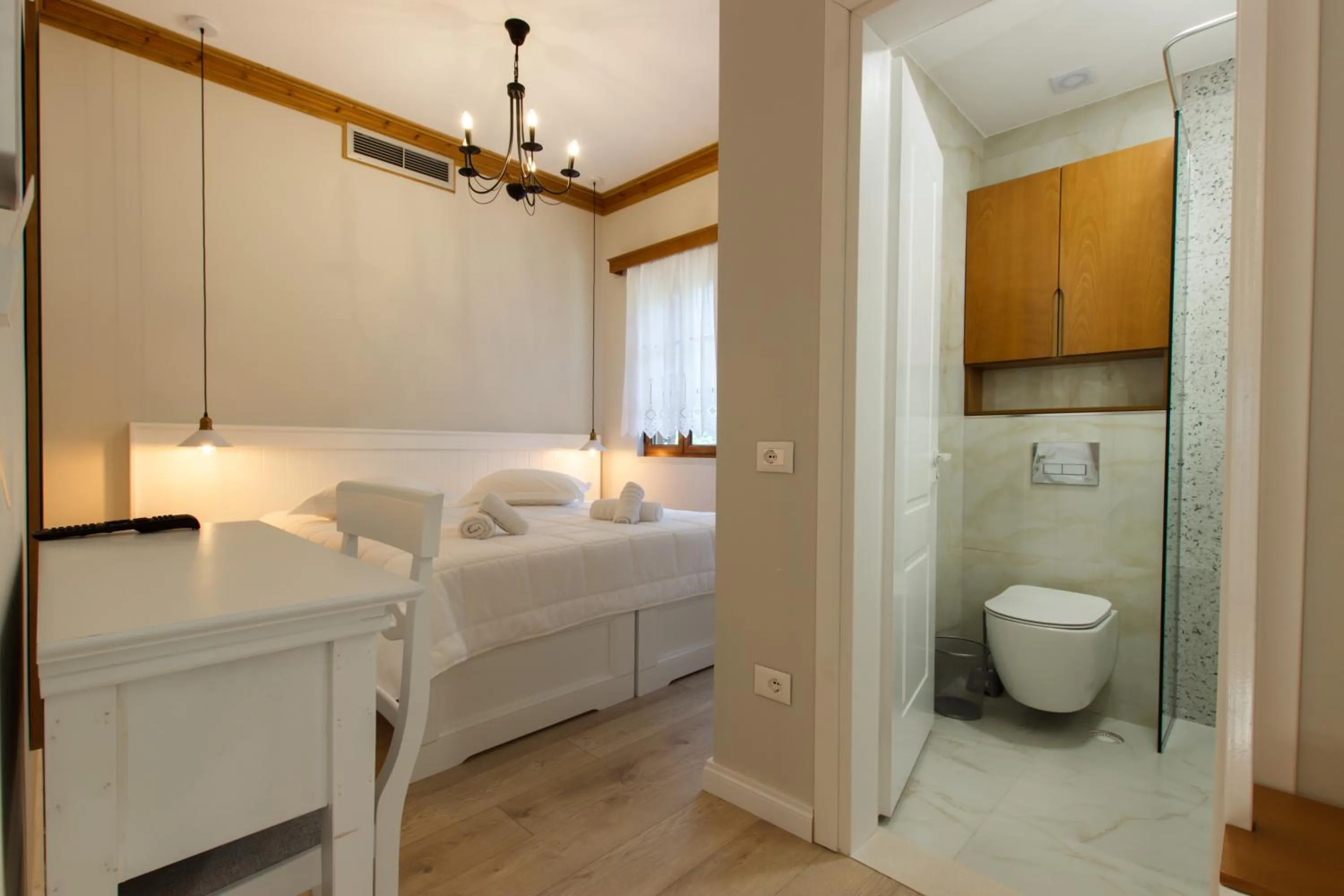 Toilet in Bujtina Sophie