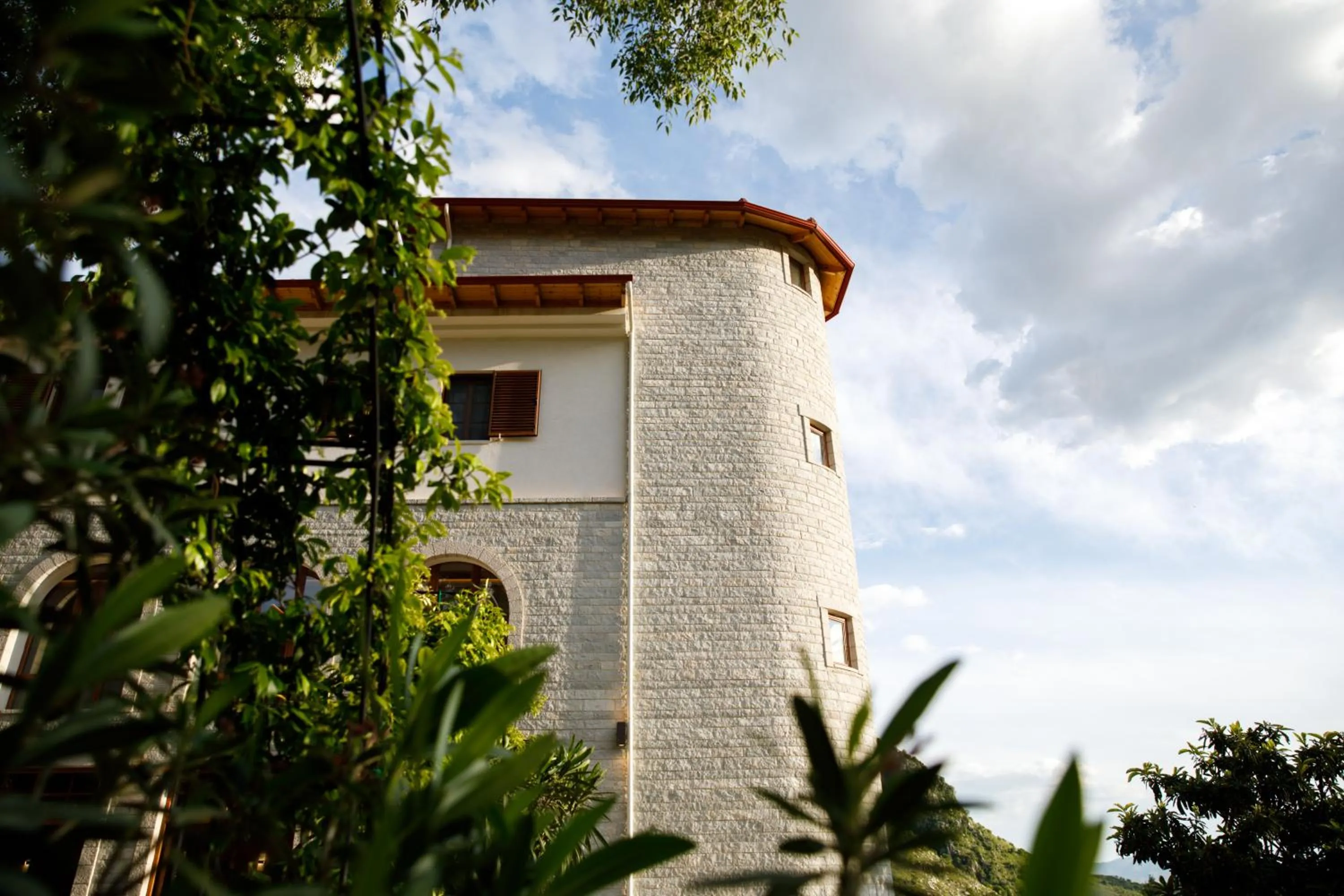 Property building in Bujtina Sophie