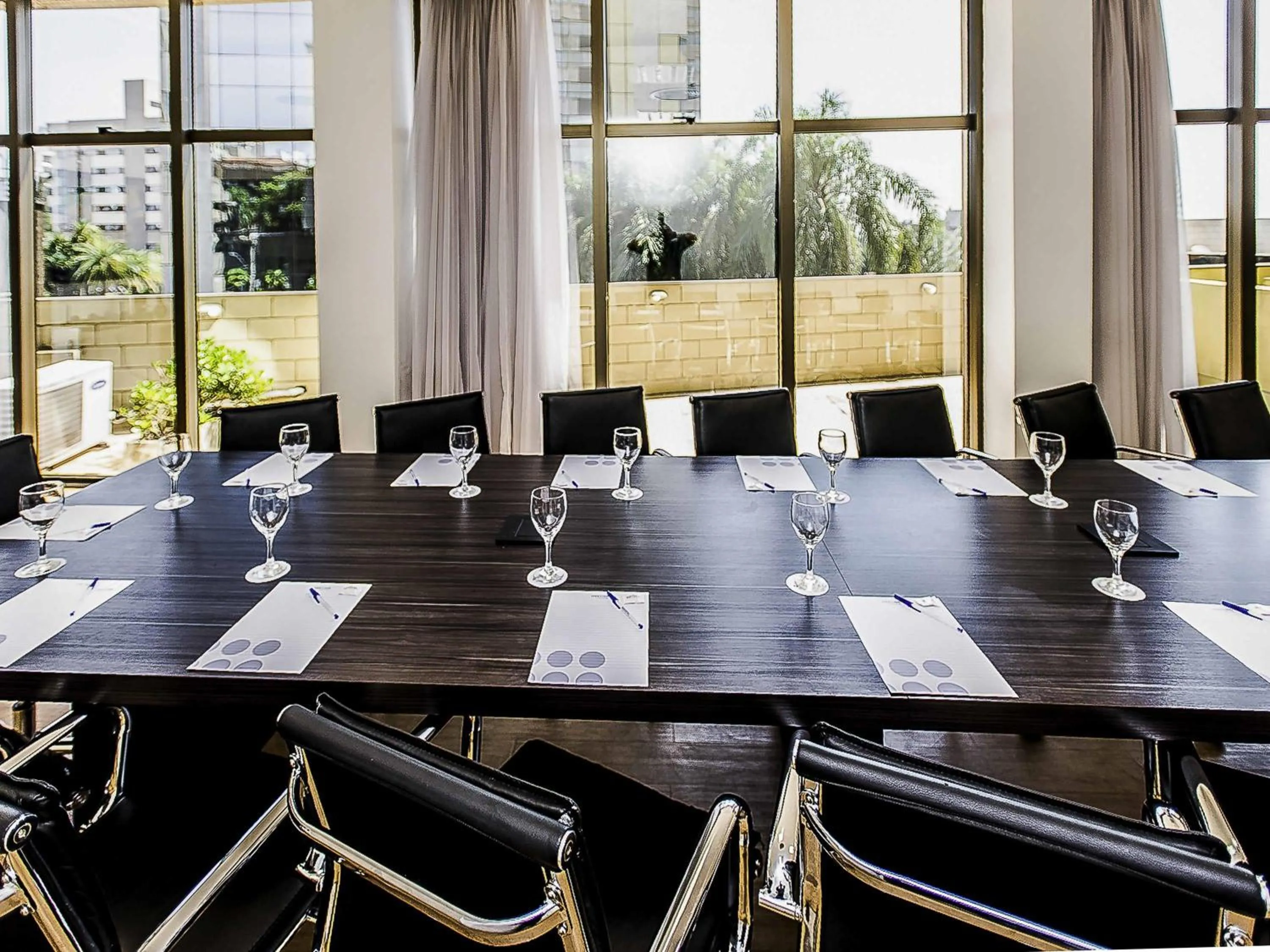 Meeting/conference room in Novotel Porto Alegre Tres Figueiras
