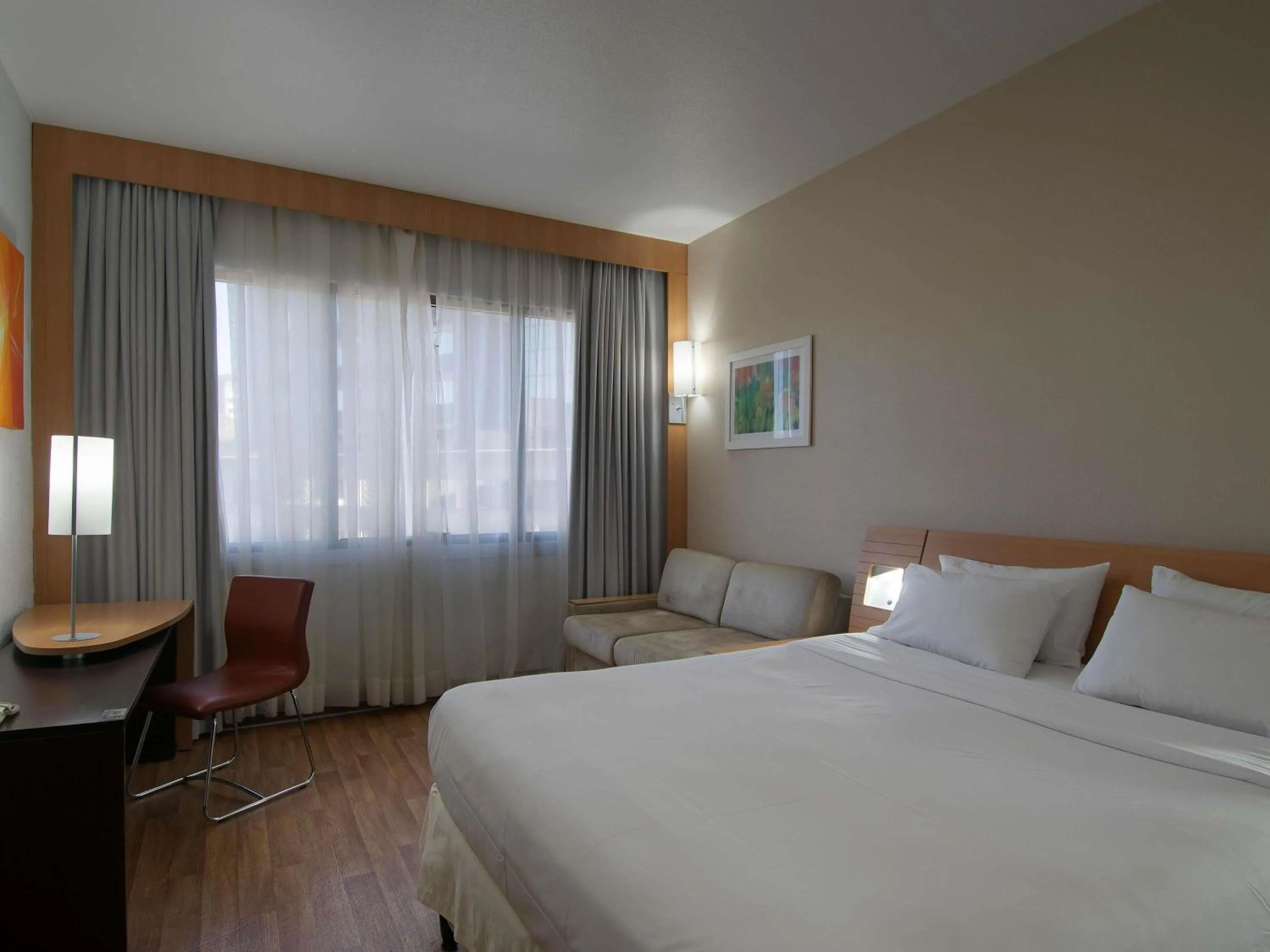 Bedroom, Bed in Novotel Porto Alegre Tres Figueiras