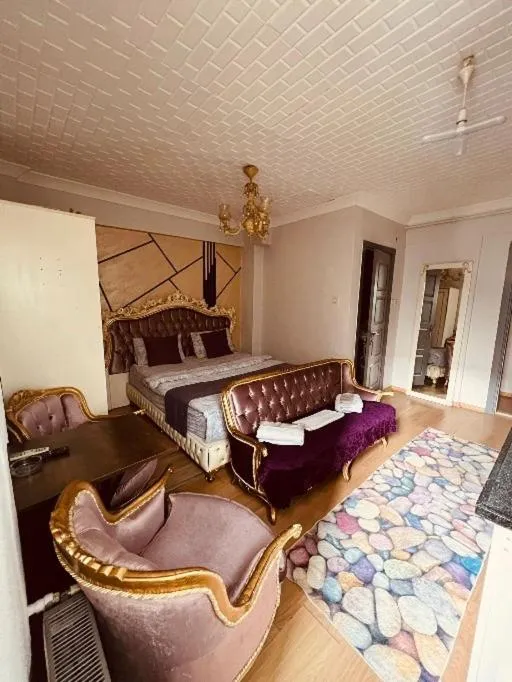 Bed in KANARYA SUİT OTELL