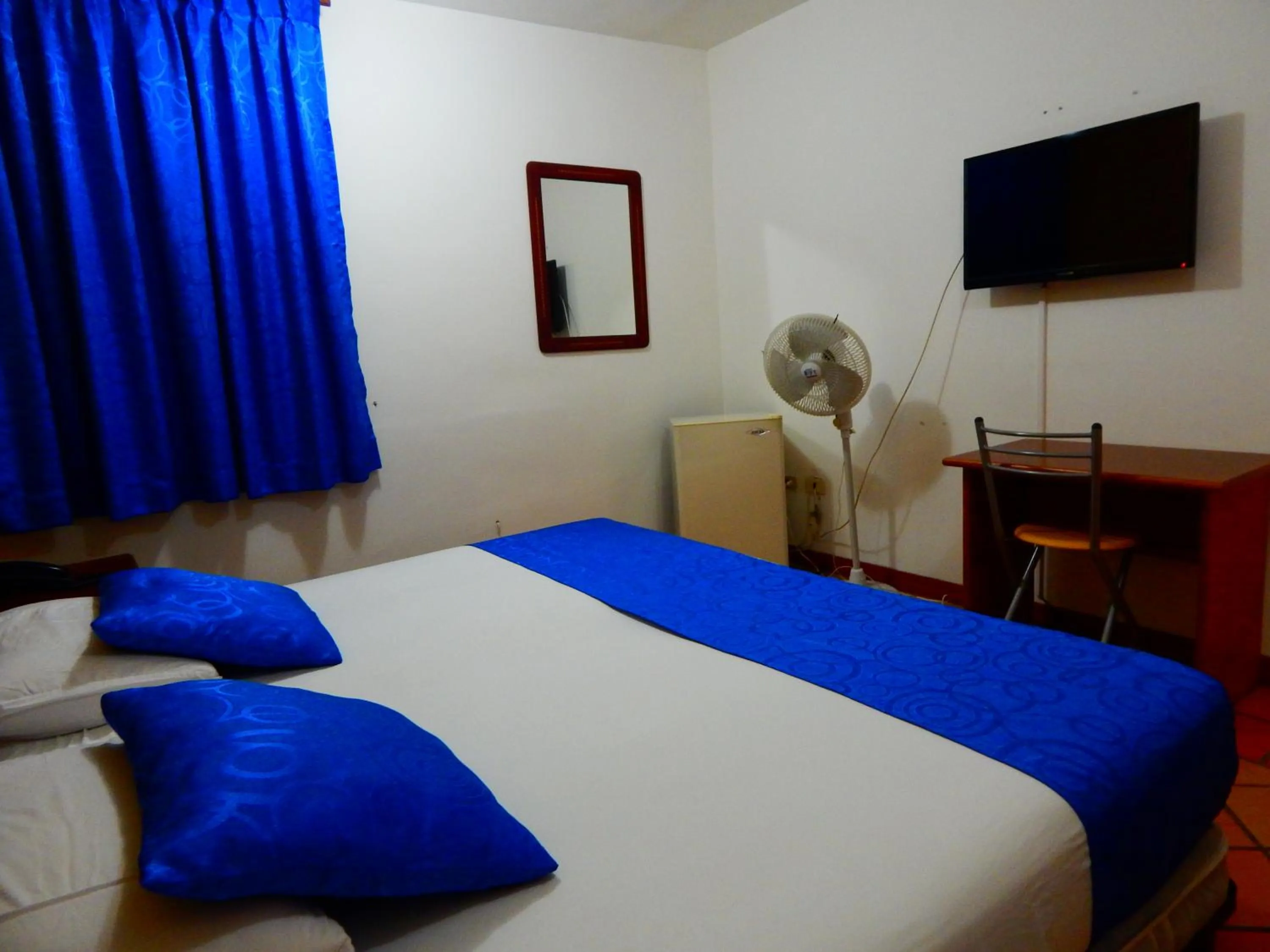 TV and multimedia, Bed in Hotel Castillo Real