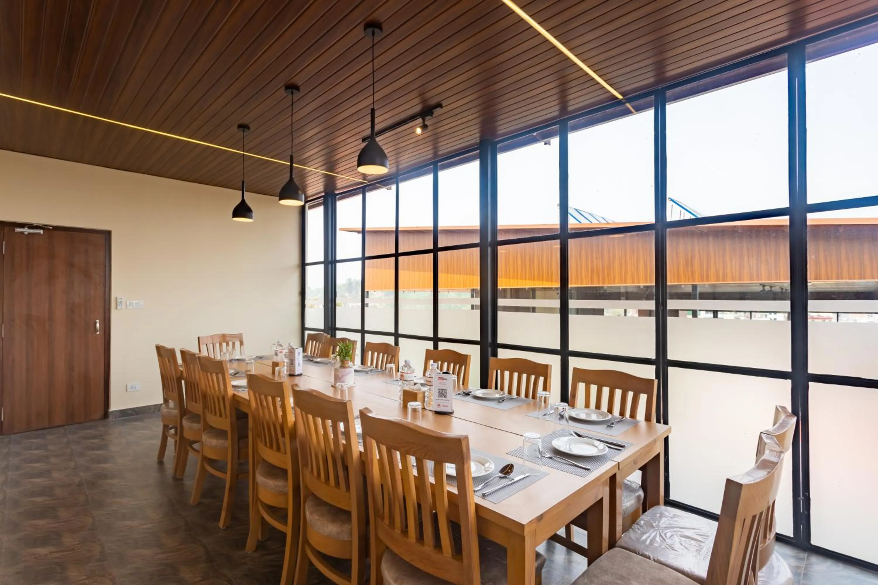 Restaurant/places to eat in Hotel Crystal Pashupati