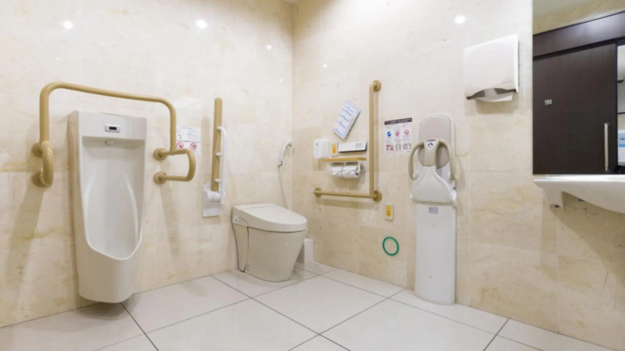 Area and facilities in Toyoko Inn Higashi-osaka