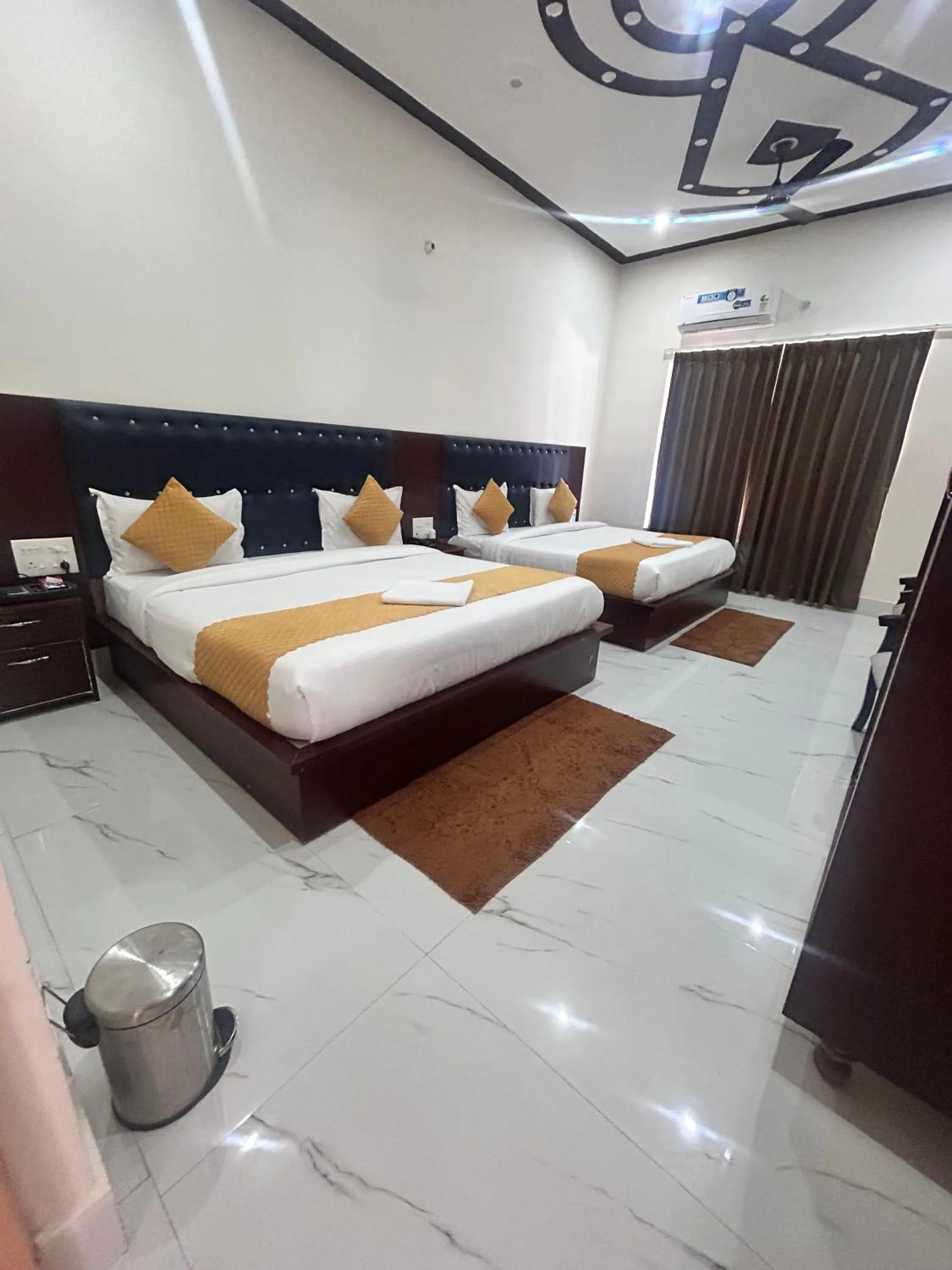 Bedroom, Bed in Hotel Hill River View Resort