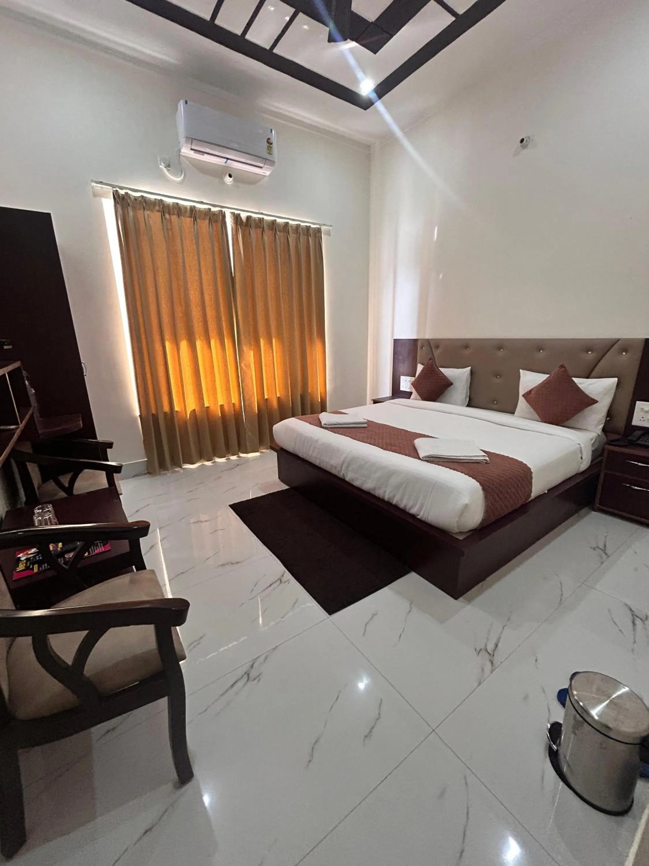 Bed in Hotel Hill River View Resort