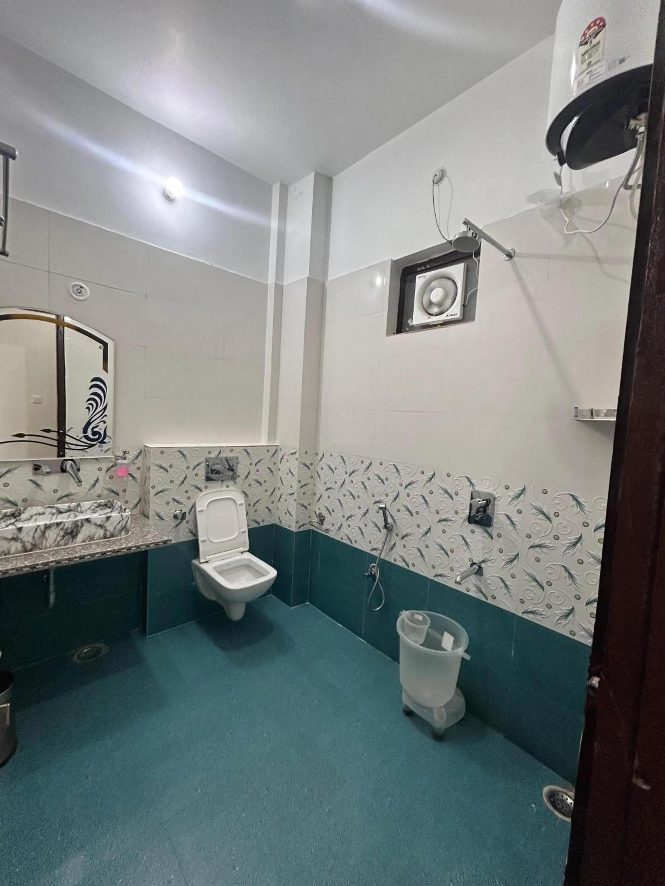 Bathroom in Hotel Hill River View Resort