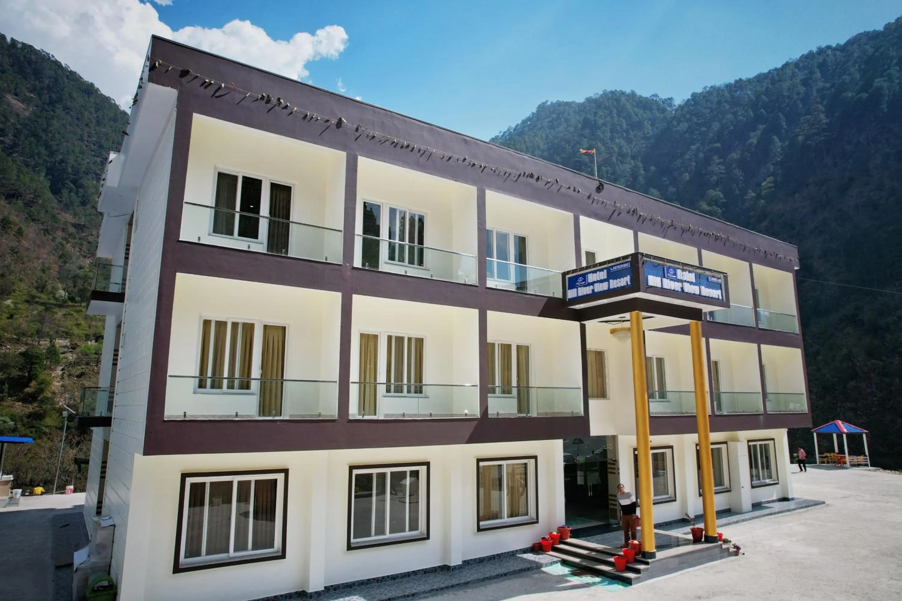 Hotel Hill River View Resort