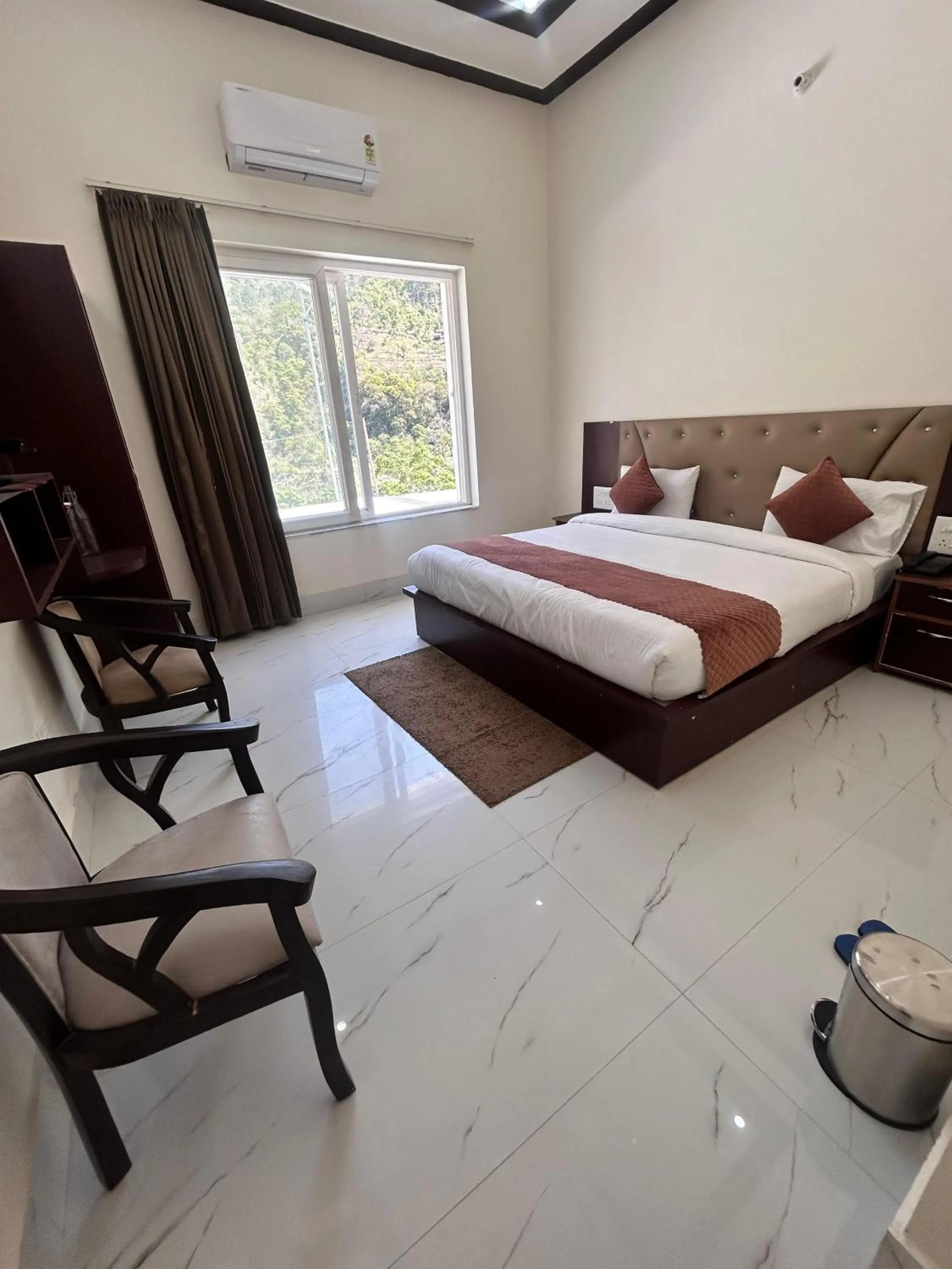 Bedroom, Bed in Hotel Hill River View Resort