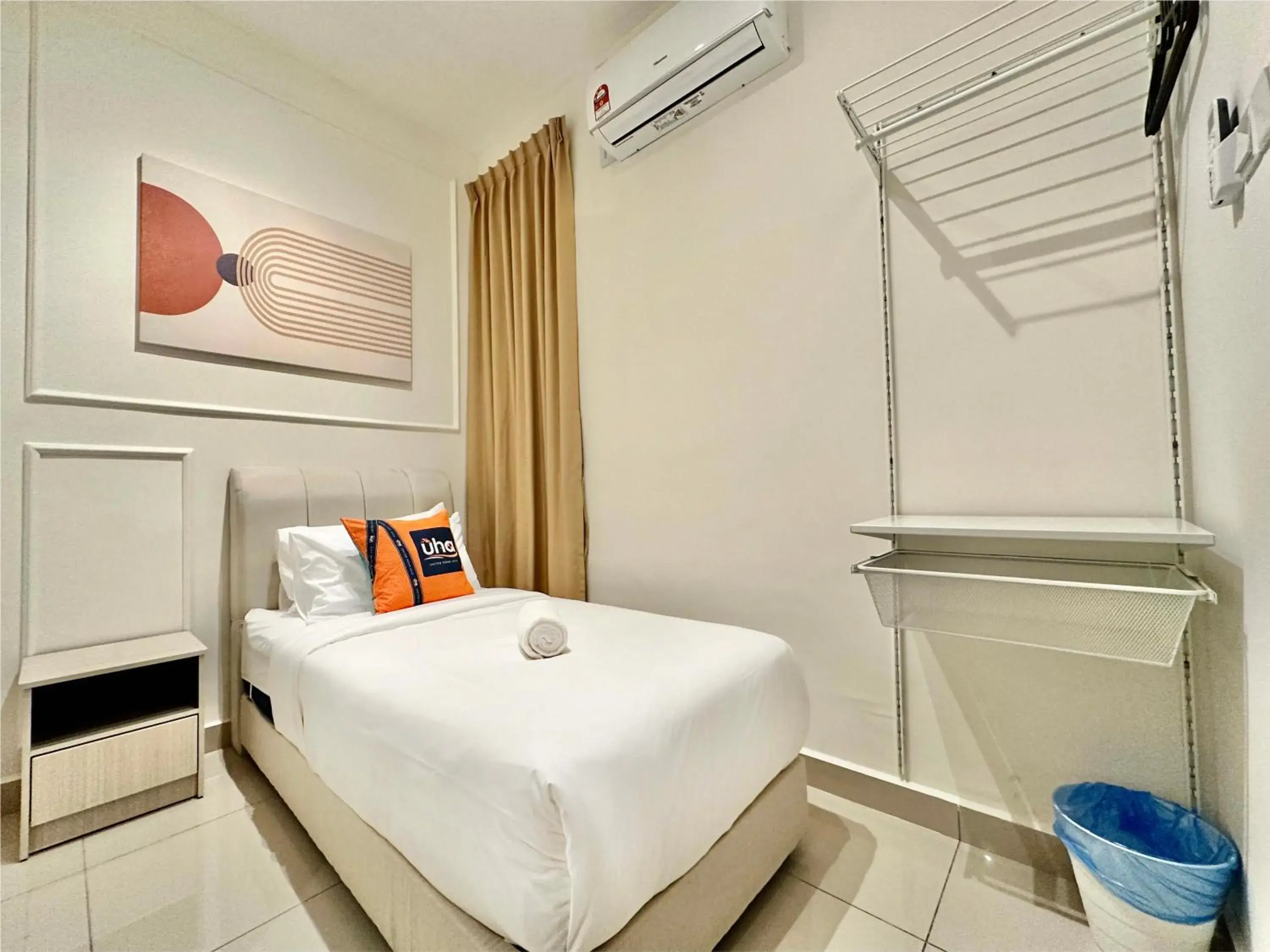 Bed in KSL Residence 2 by Rentradise Bed in KSL Residence 2 by Rentradise