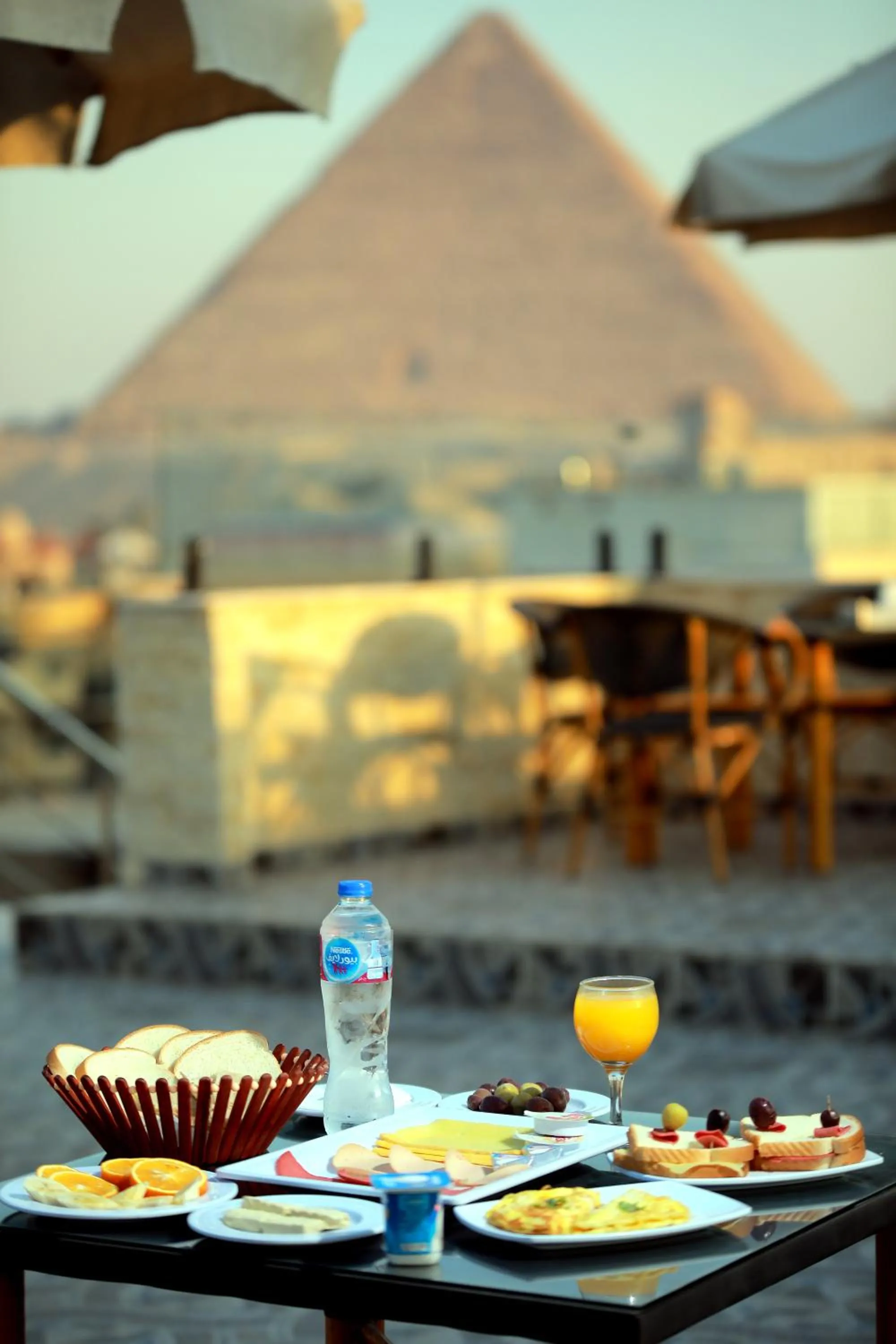 Day in Aziz Egypt Pyramids Hotel