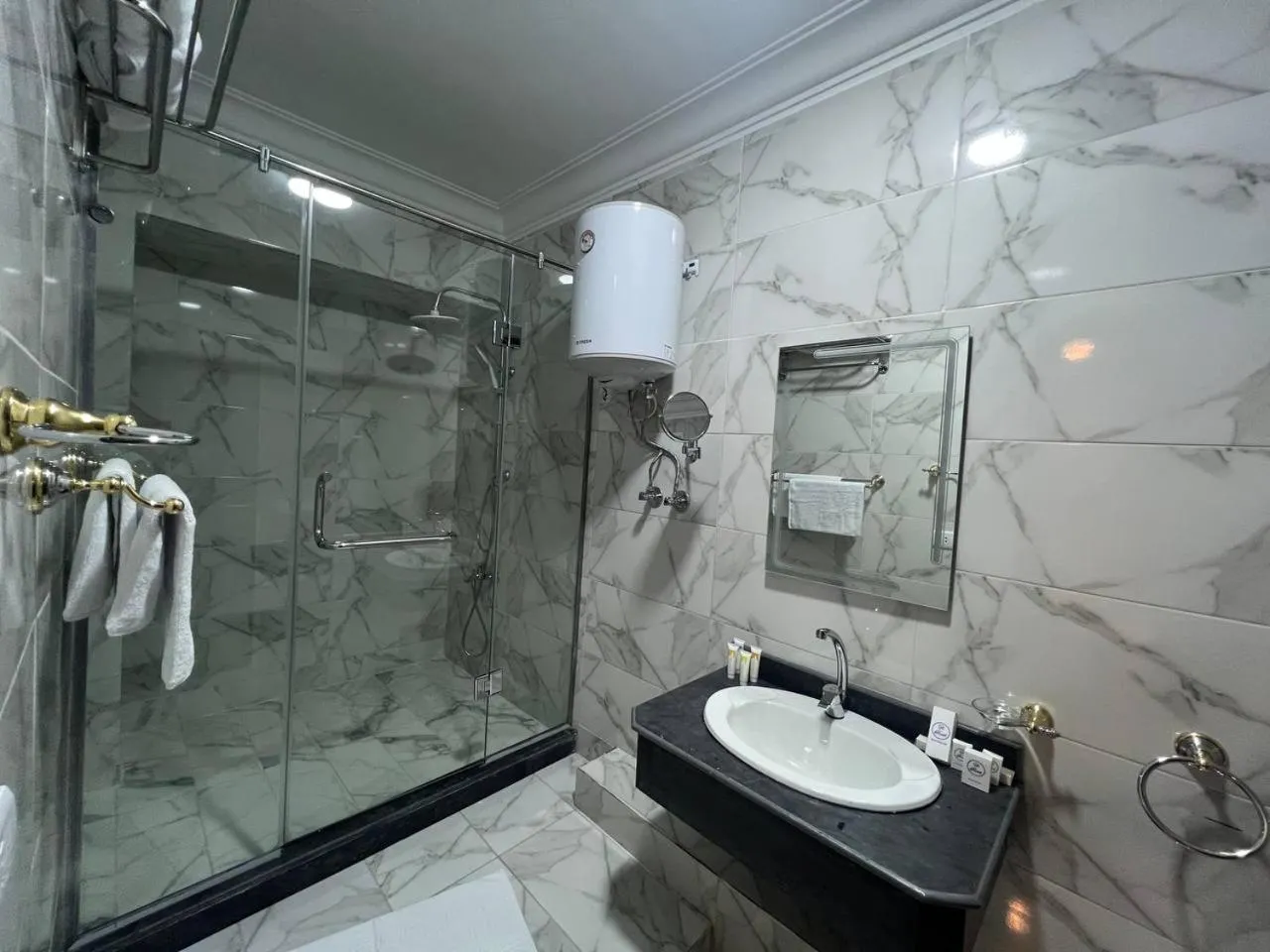 Bathroom in Aziz Egypt Pyramids Hotel