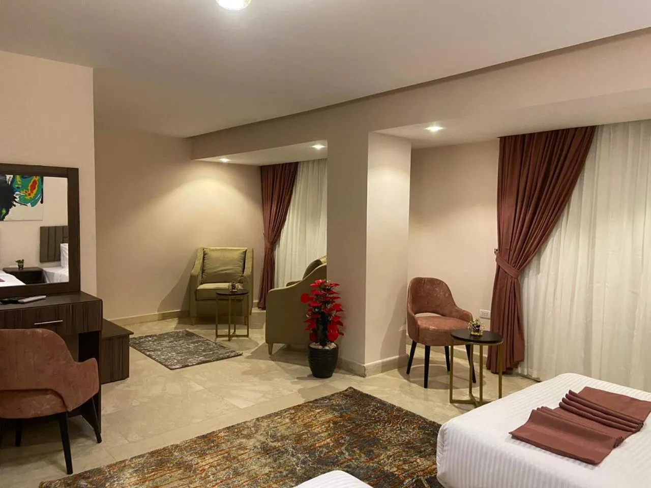 Seating area, Bed in Aziz Egypt Pyramids Hotel