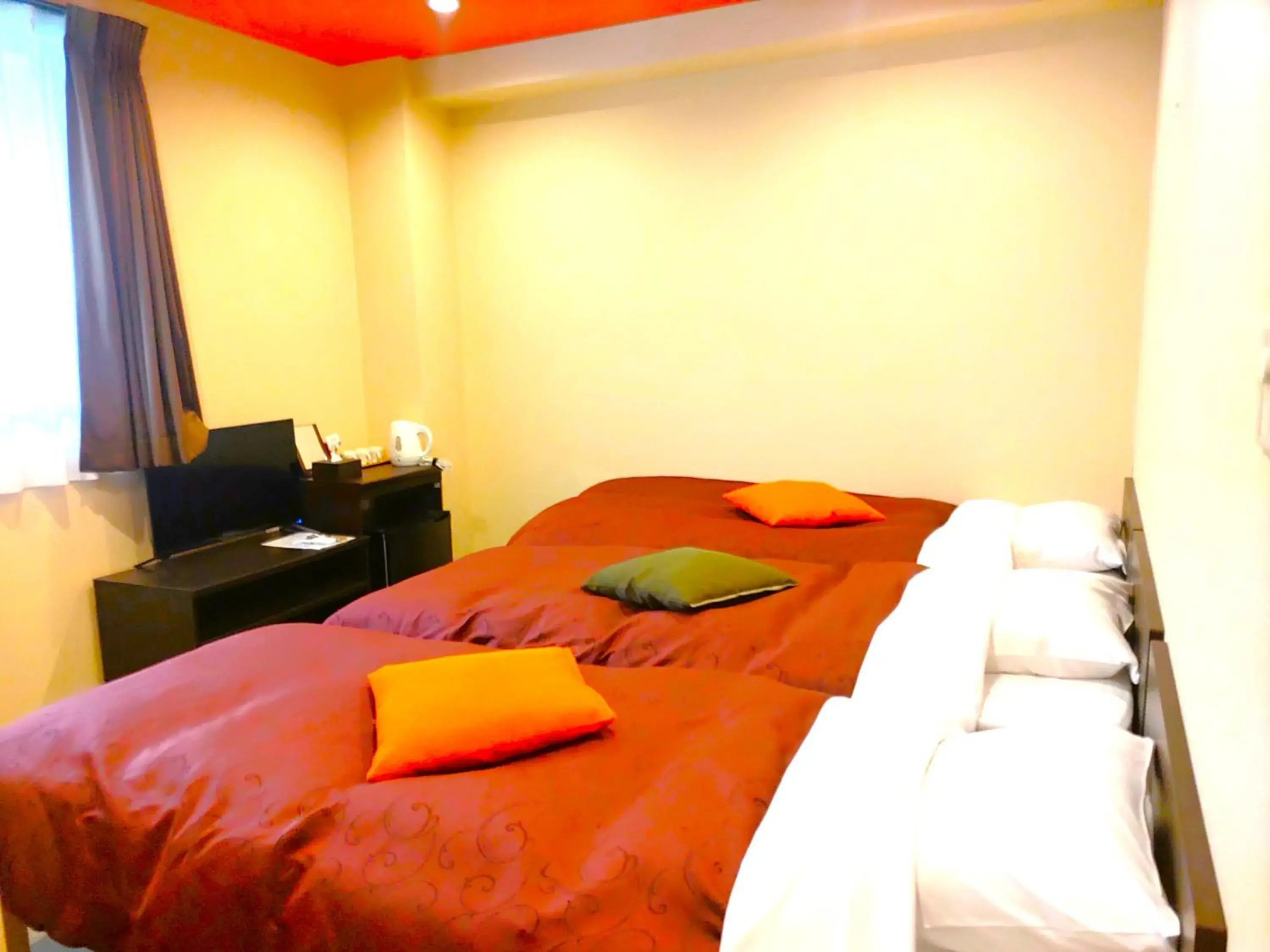 Triple Room with City View in PREMIUM TOJI Triple Room with City View in PREMIUM TOJI
