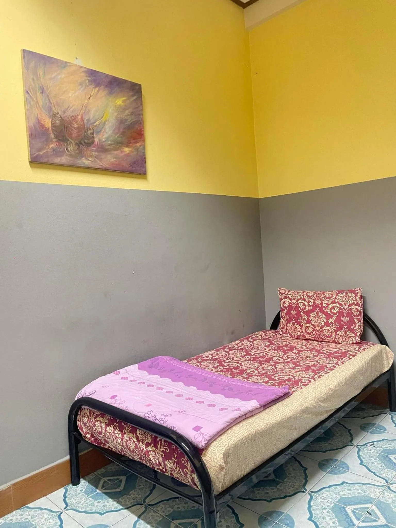 Bed in Mabuhay Guest House, Thai Embassy Vientiane