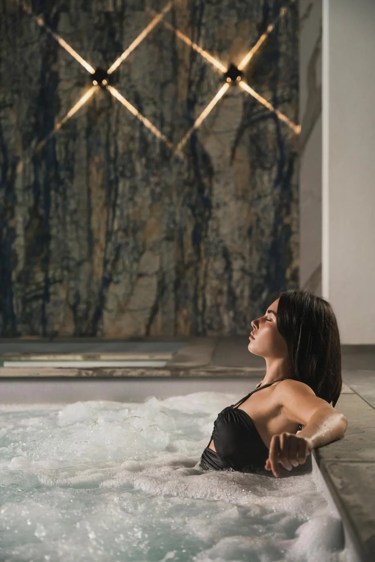 Hot Tub in Bolina Suite & Spa