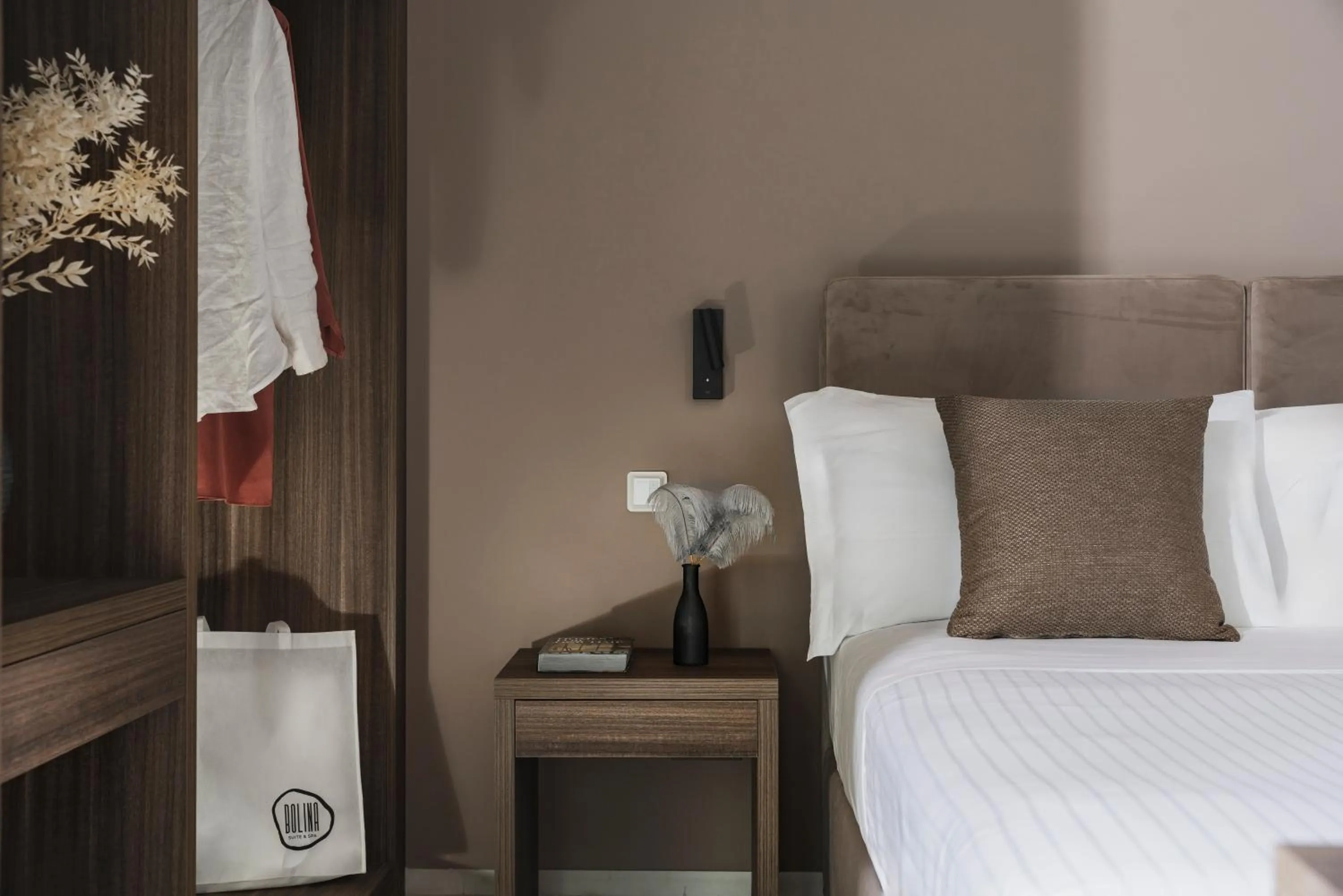 Bed in Bolina Suite & Spa