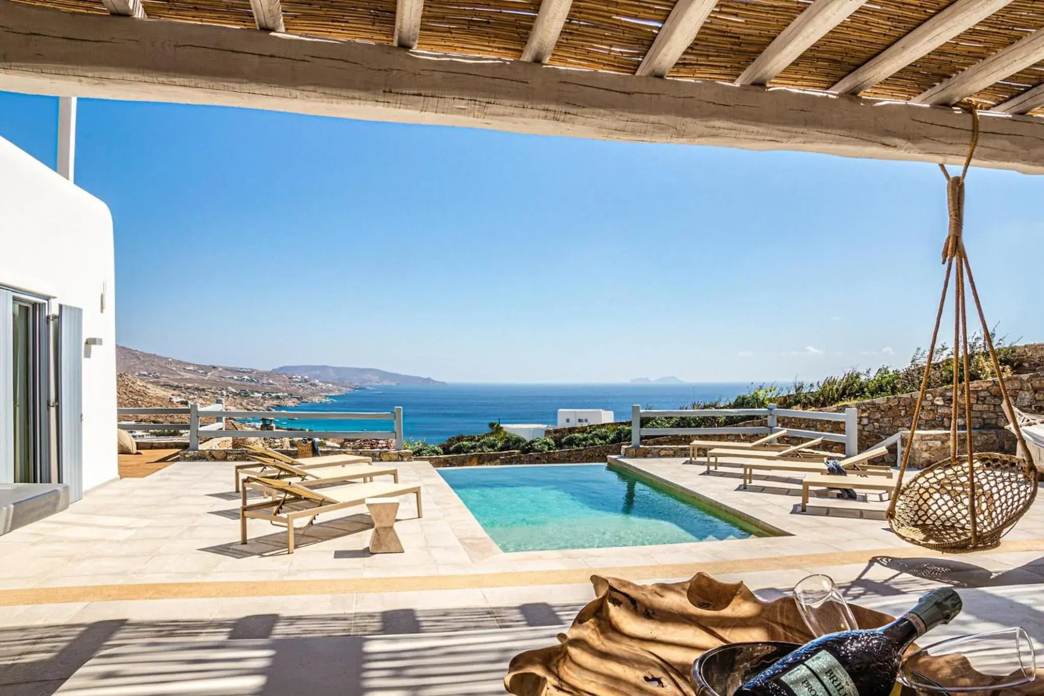 Mykonian Kazarte Mykonian Kazarte