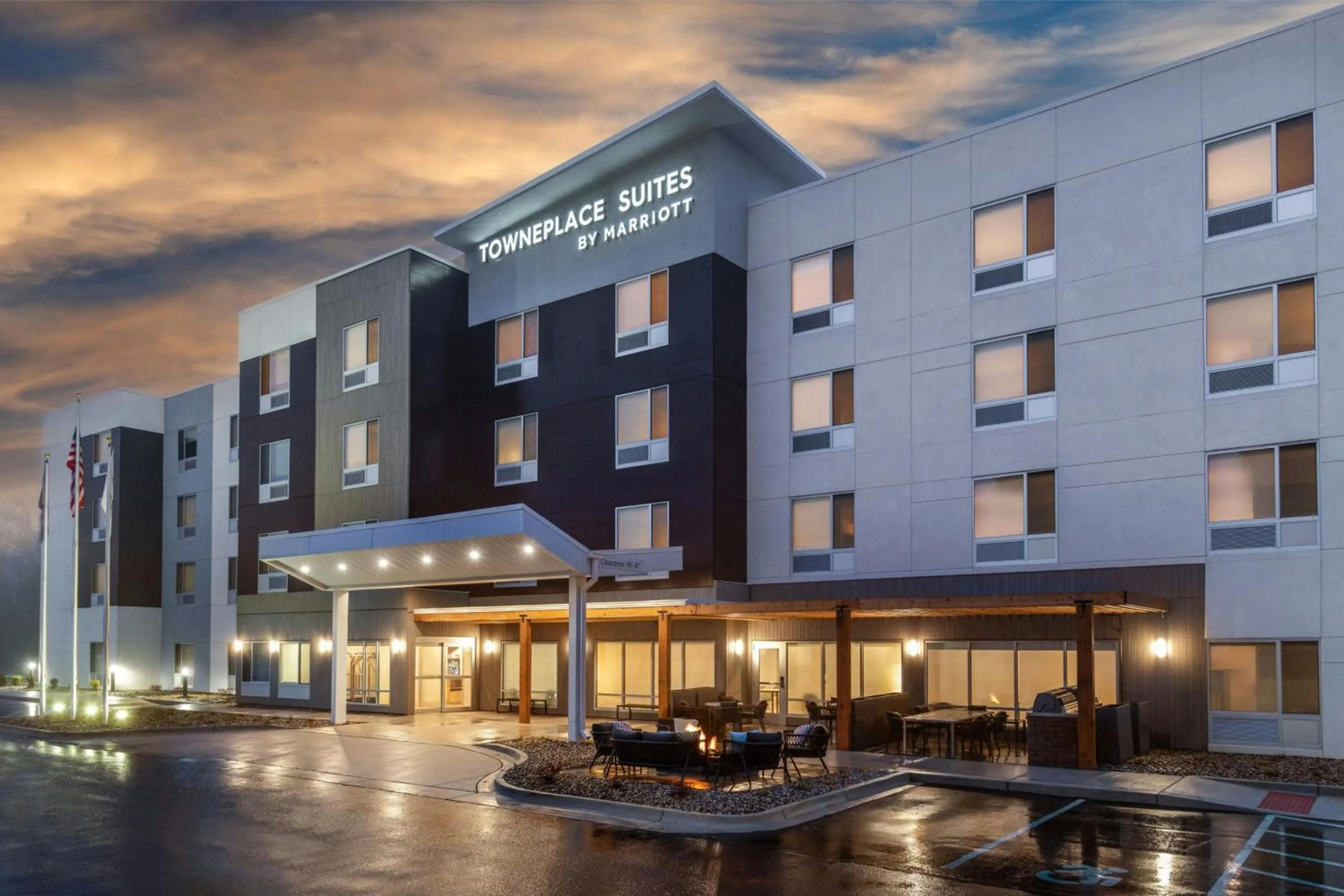 Property building in TownePlace Suites by Marriott Holland
