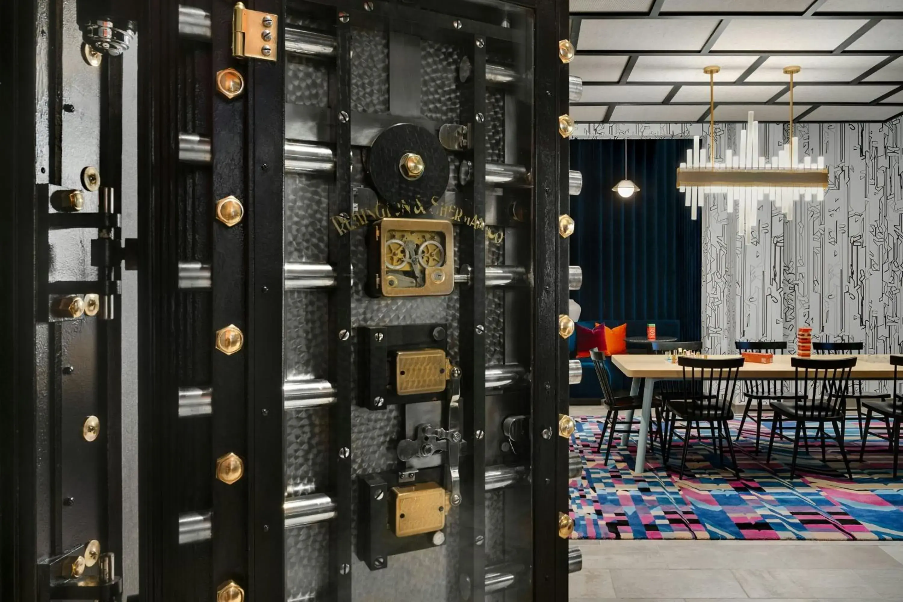 Restaurant/places to eat in Aloft Indianapolis Downtown Restaurant/places to eat in Aloft Indianapolis Downtown