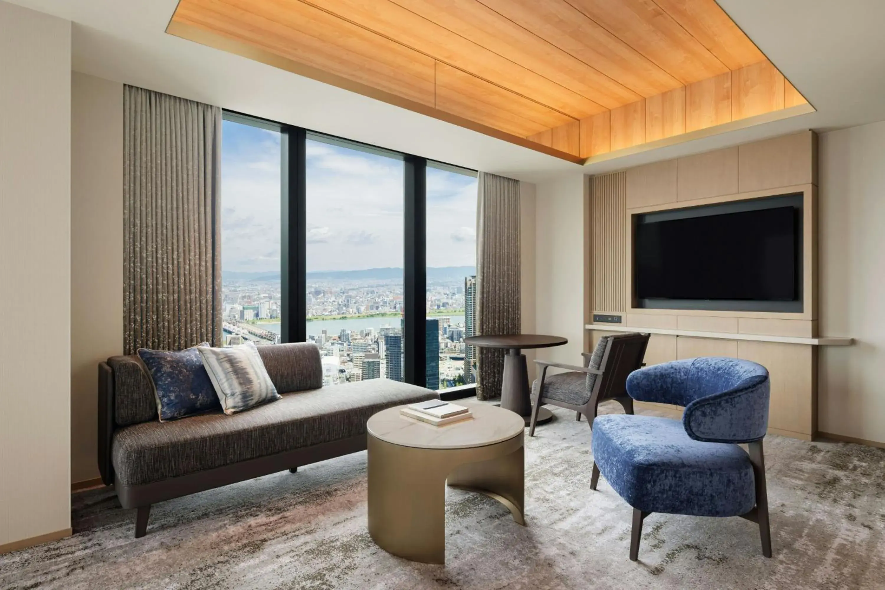 Living room in THE OSAKA STATION HOTEL, Autograph Collection Living room in THE OSAKA STATION HOTEL, Autograph Collection