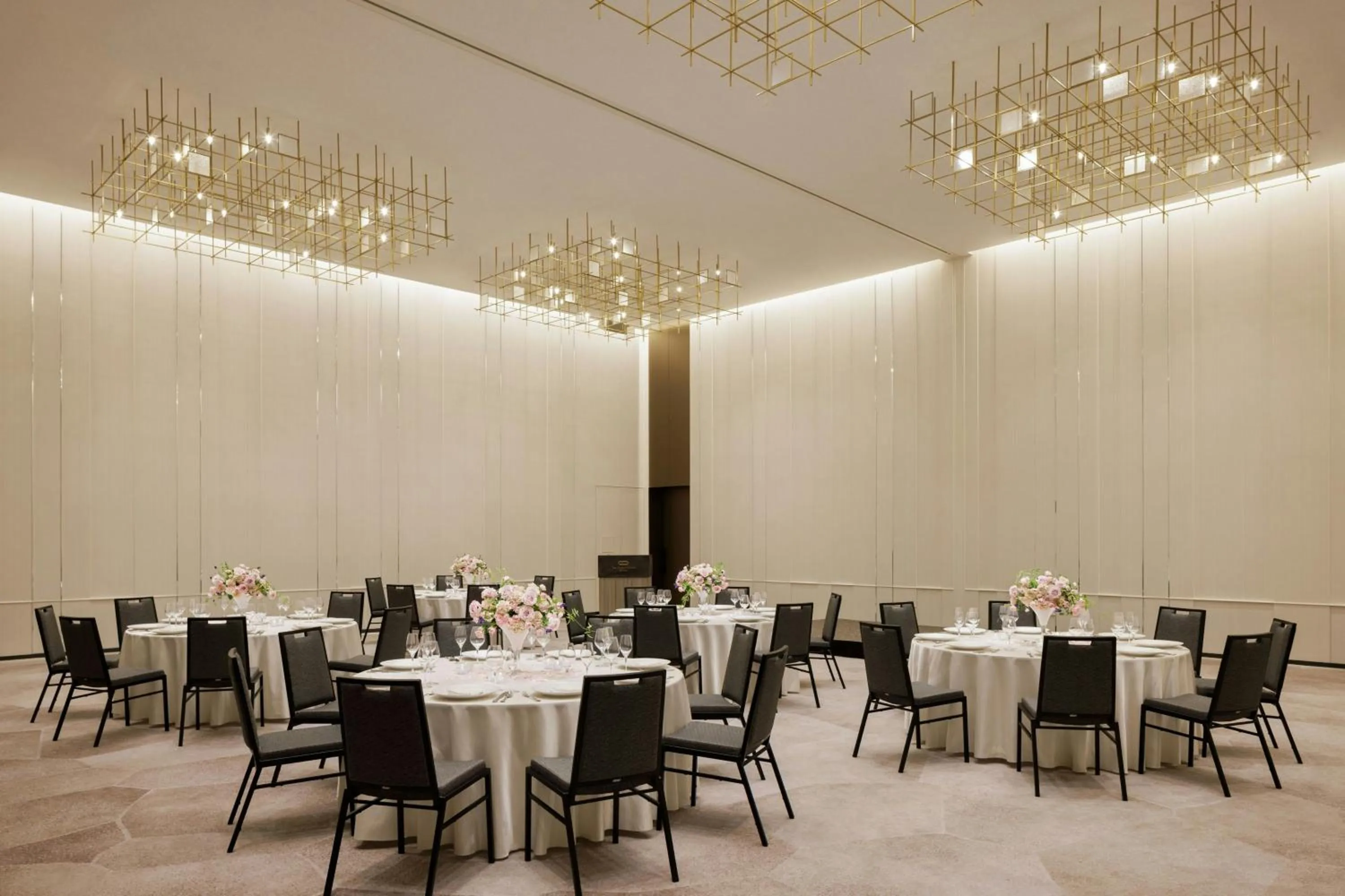 Meeting/conference room in THE OSAKA STATION HOTEL, Autograph Collection