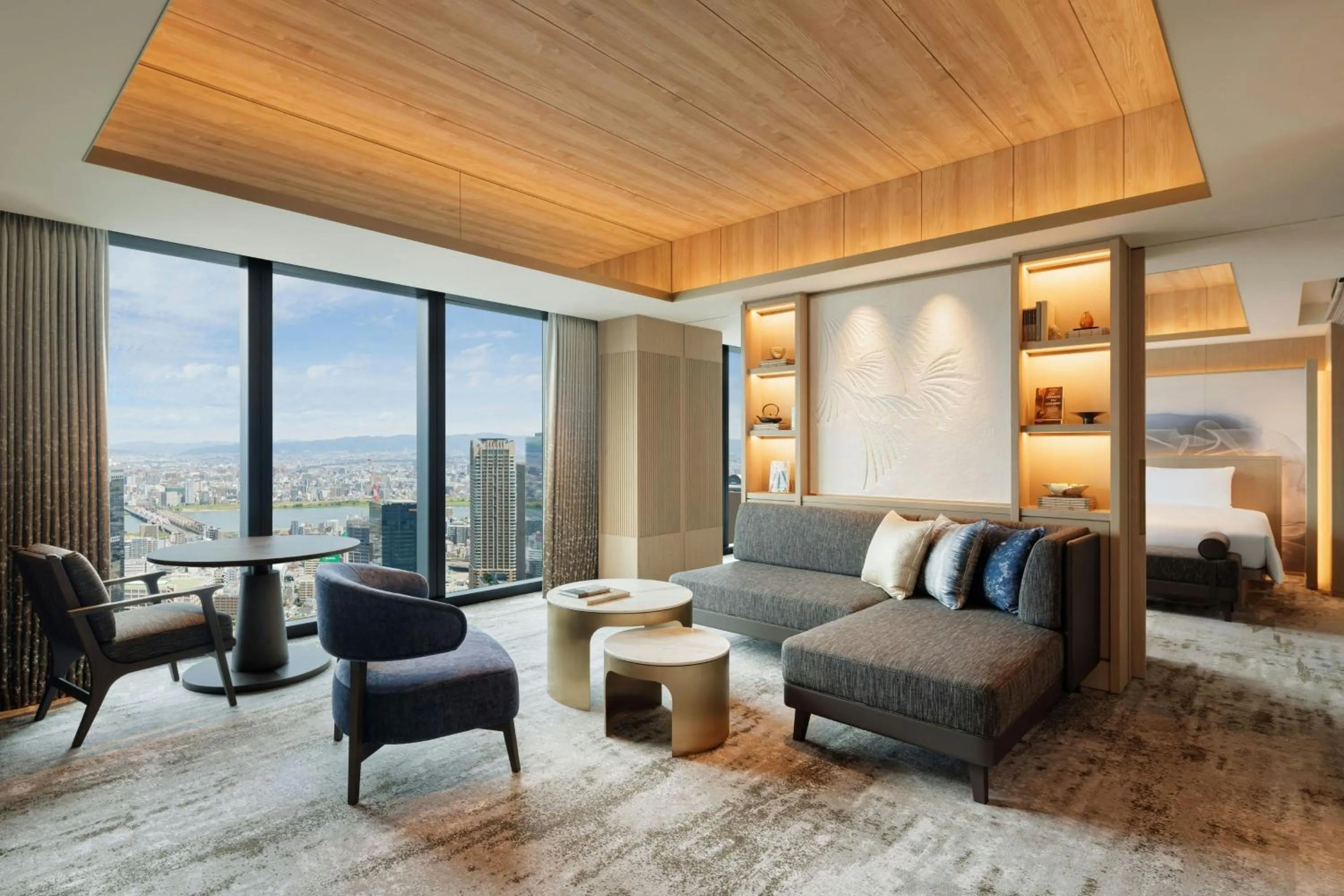 Bedroom in THE OSAKA STATION HOTEL, Autograph Collection