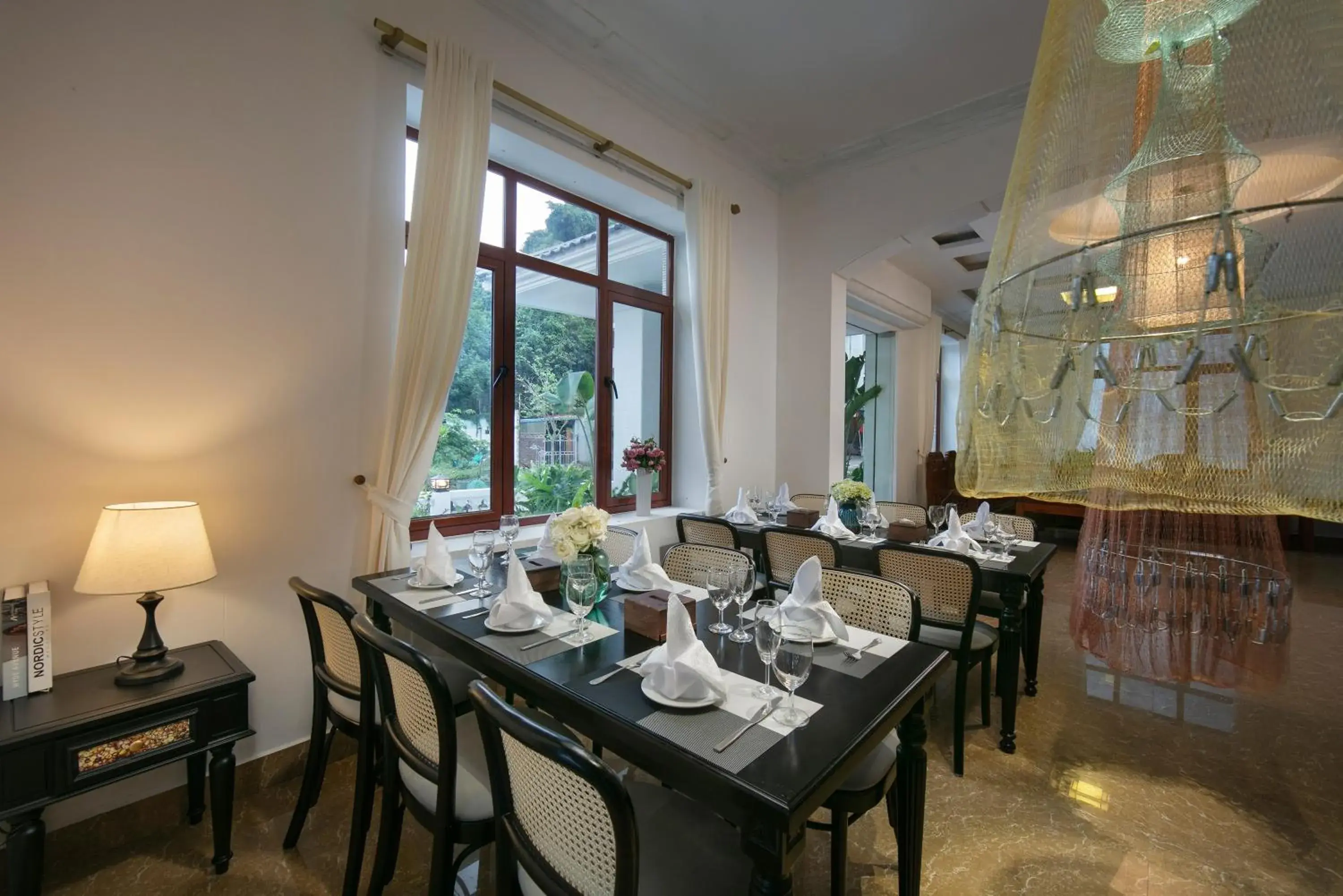 Restaurant/places to eat in Maison Cat Ba Bay View Villa Restaurant/places to eat in Maison Cat Ba Bay View Villa