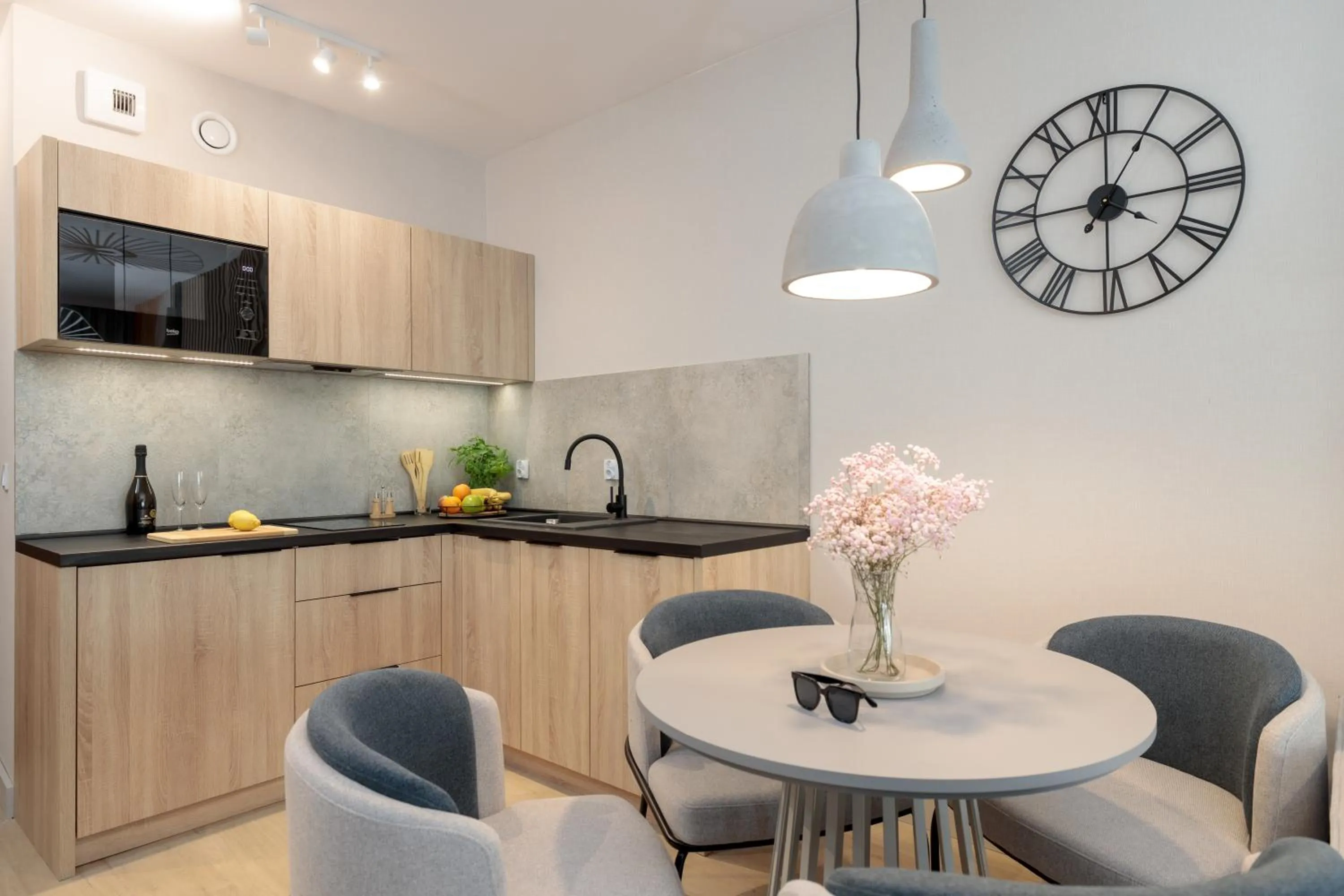 Kitchen or kitchenette in Baltic Waves Resort by PI Apartments - Official Operator