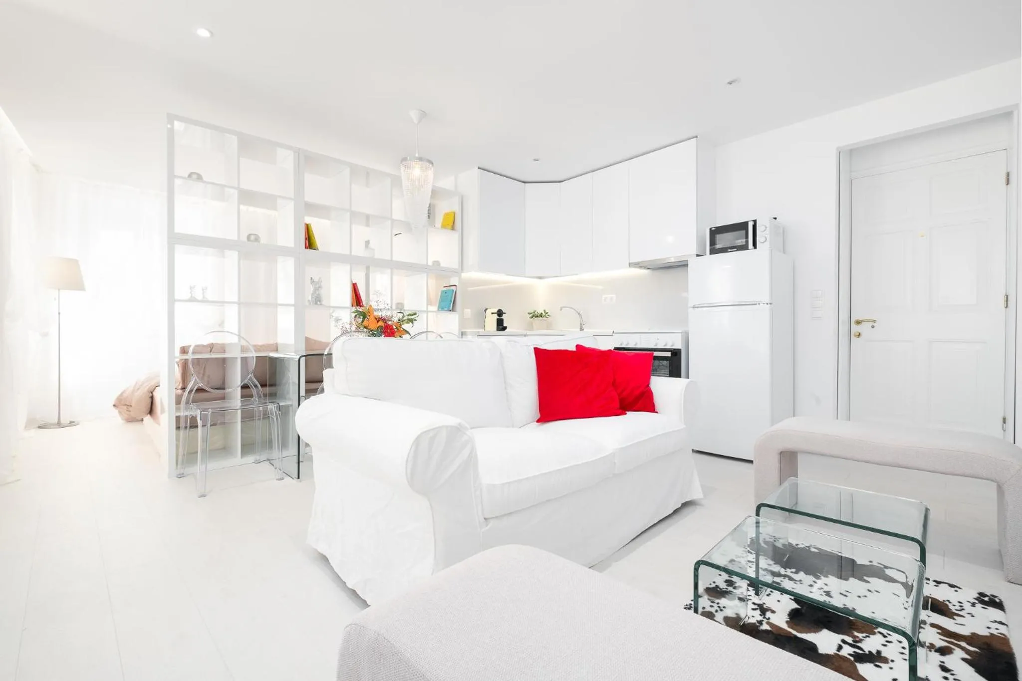 Nadiona Suites Crystal & Gold
