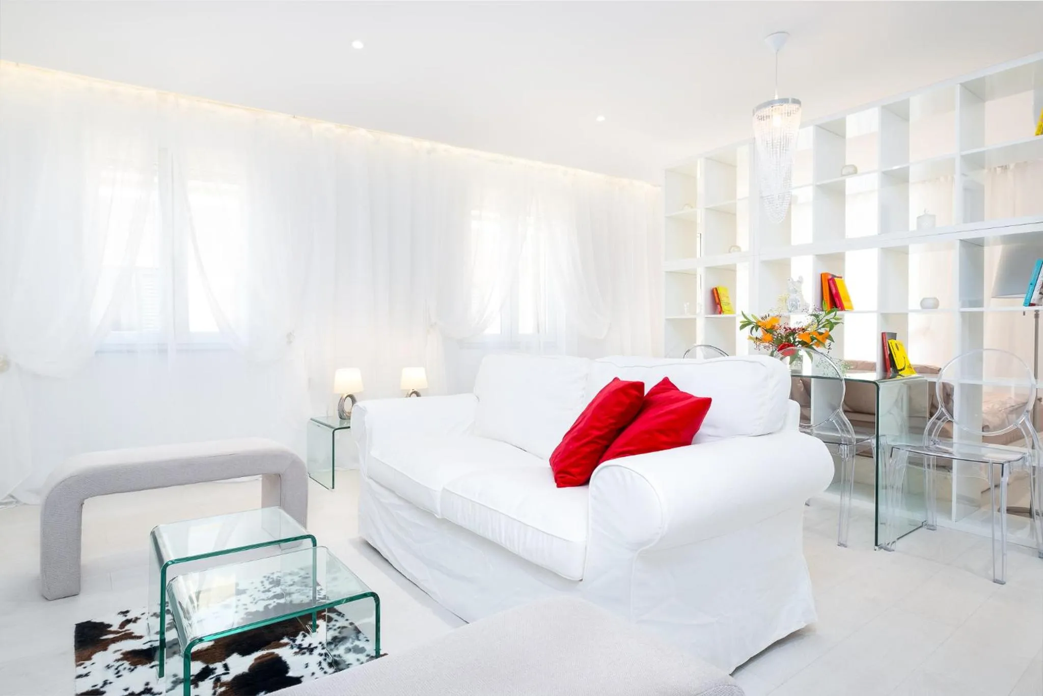 Nadiona Suites Crystal & Gold