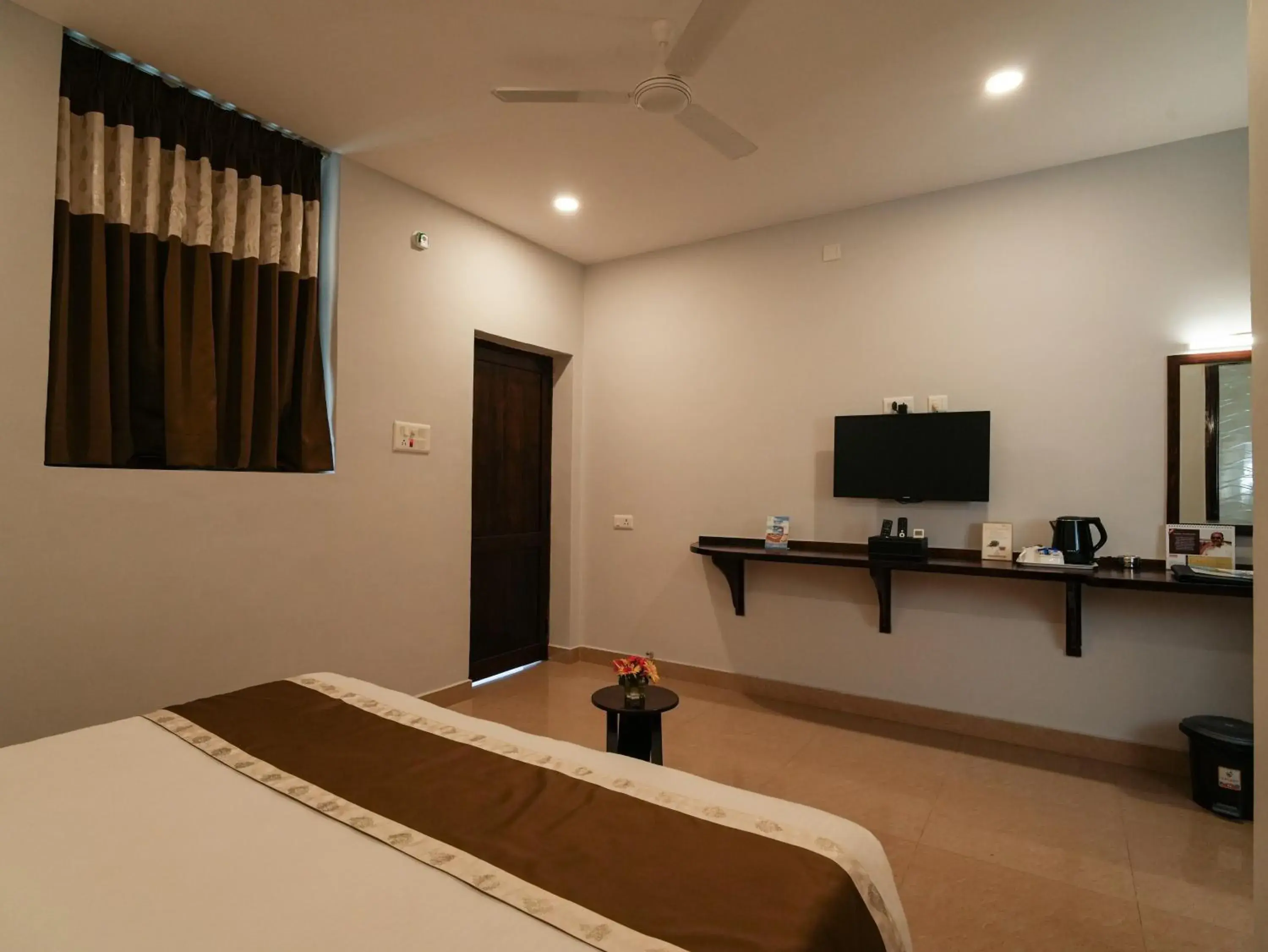 Bedroom, Bed in MGM Whispering Wind's Yelagiri Bedroom, Bed in MGM Whispering Wind's Yelagiri