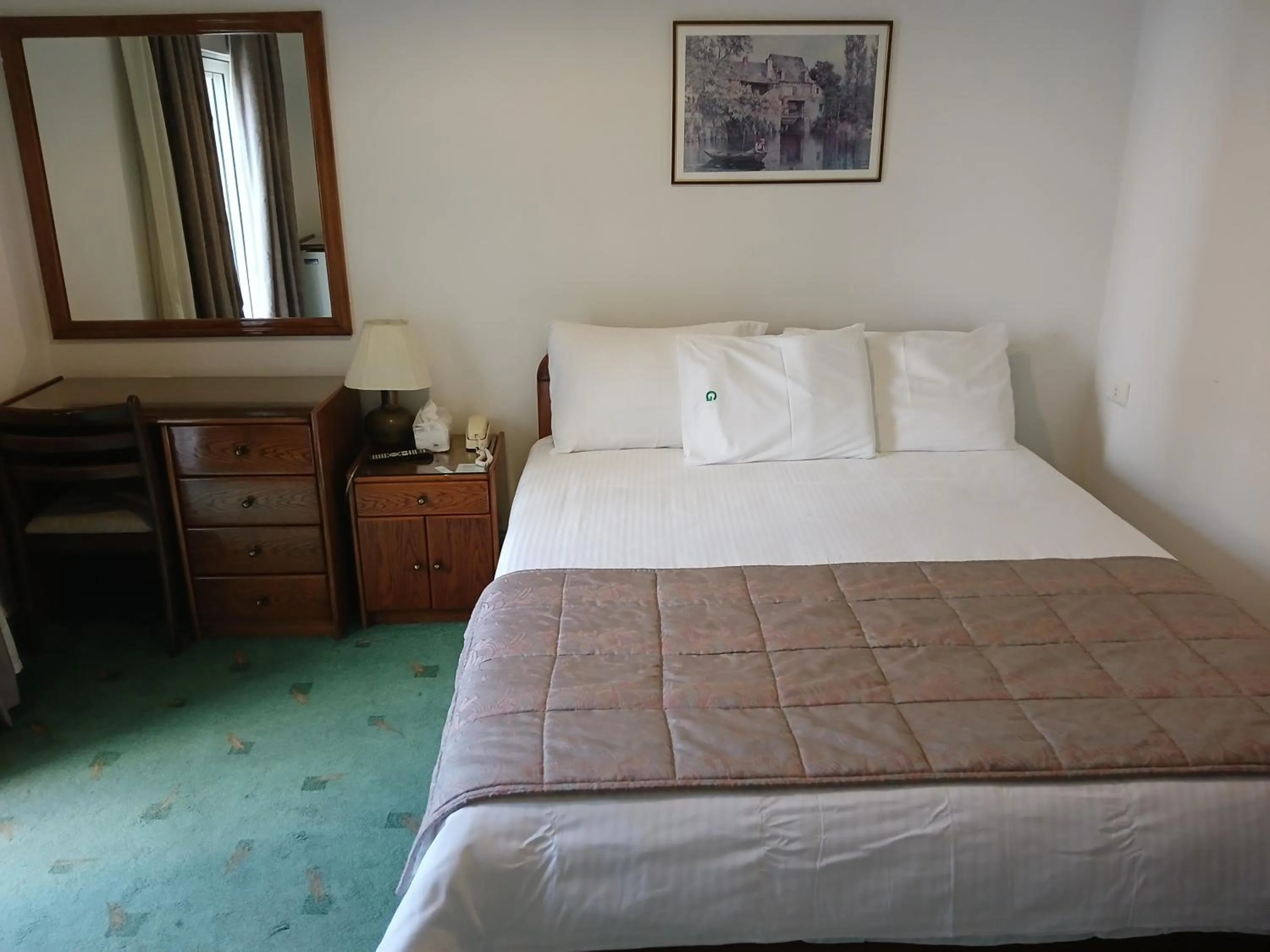 Bedroom, Bed in GARDEN HOTEL