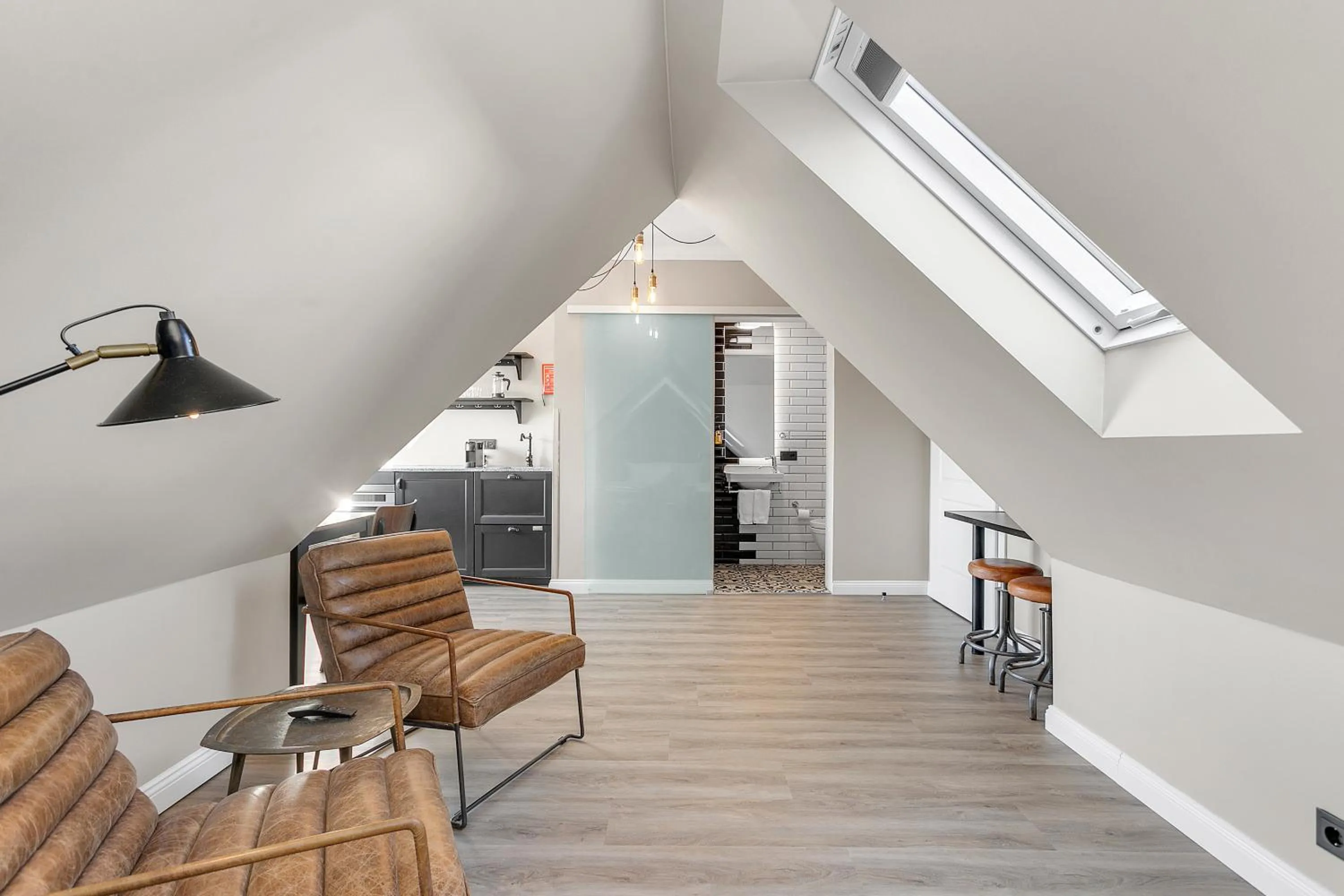 Kitchen or kitchenette in ODDSSON Downtown Hotel