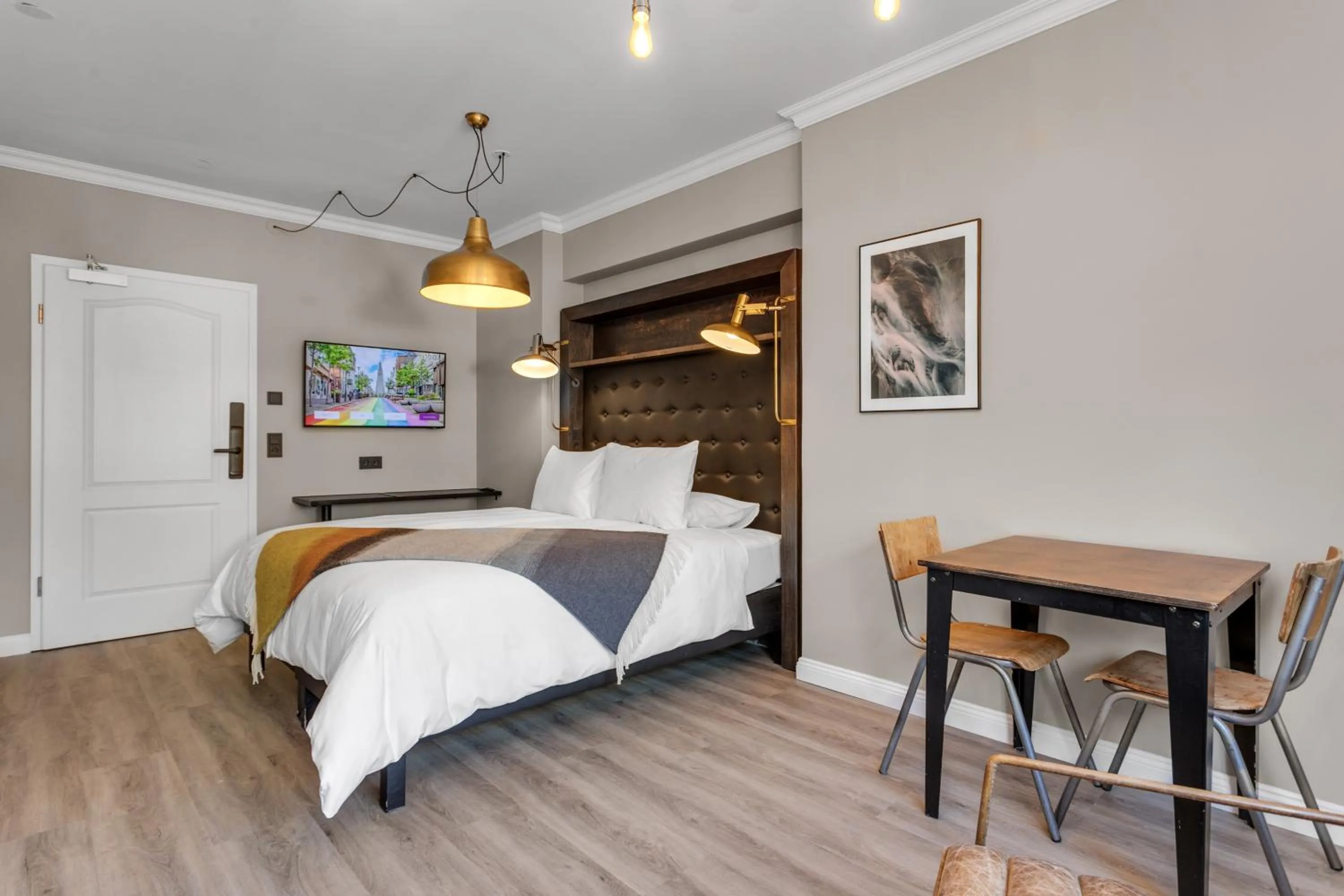 Bed in ODDSSON Downtown Hotel