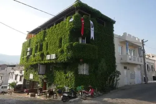 Property building in Hotel Bella Property building in Hotel Bella