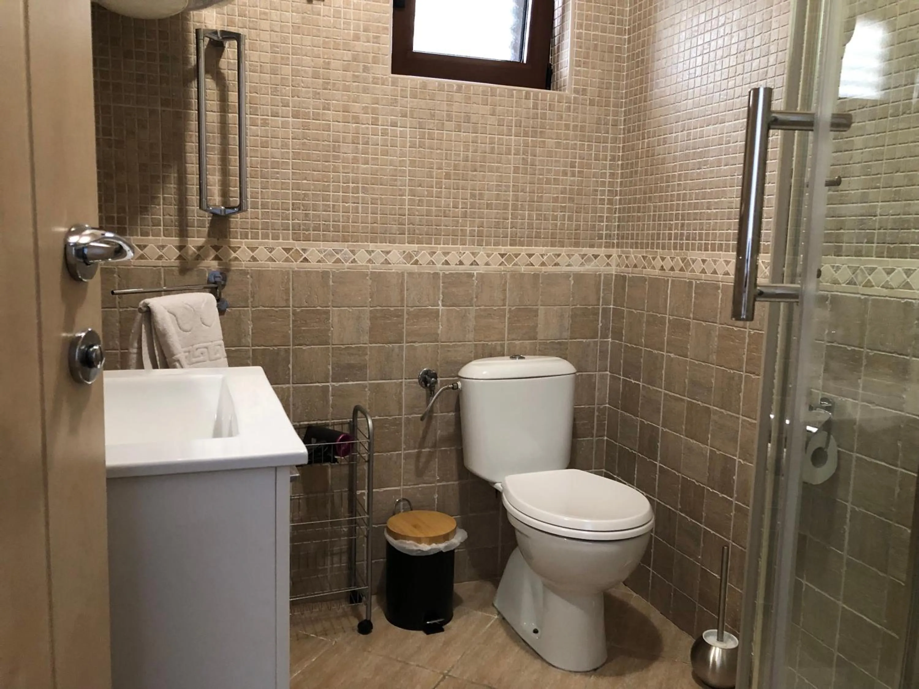 Shower in Turquoise Beachside Apartments