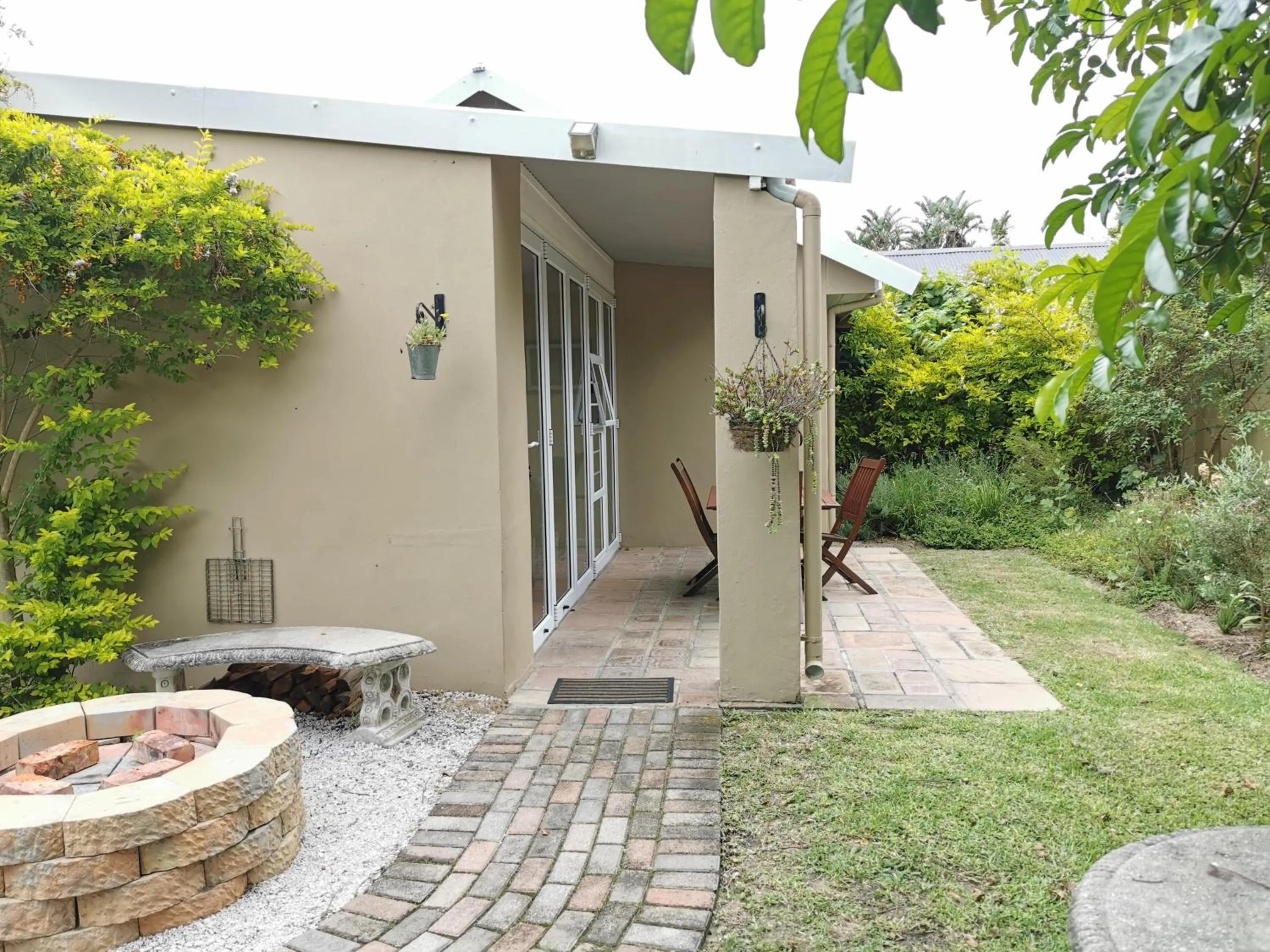 Patio in Little Louisa