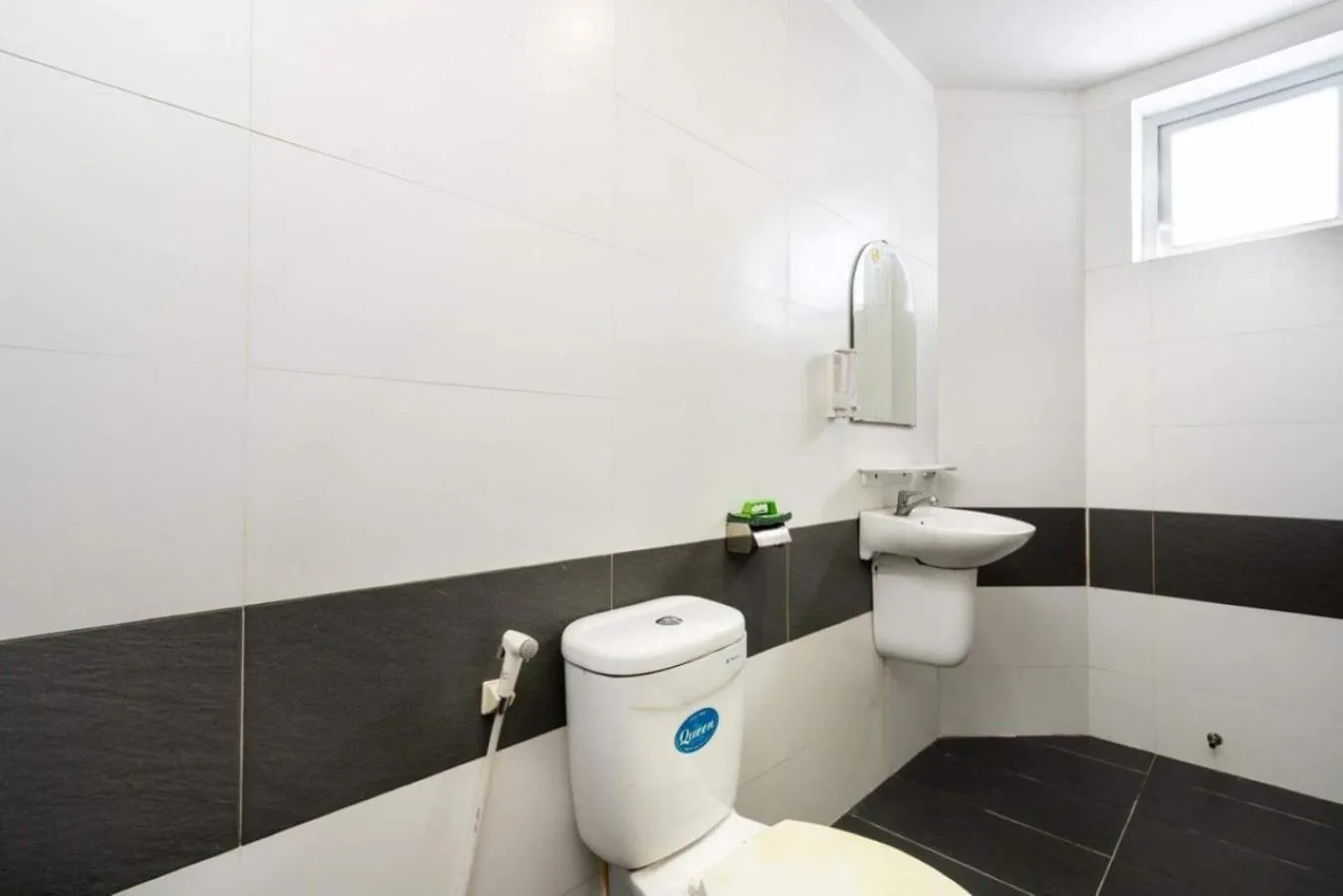 Toilet in Hoa Hồng Hotel Ho Chi Minh City