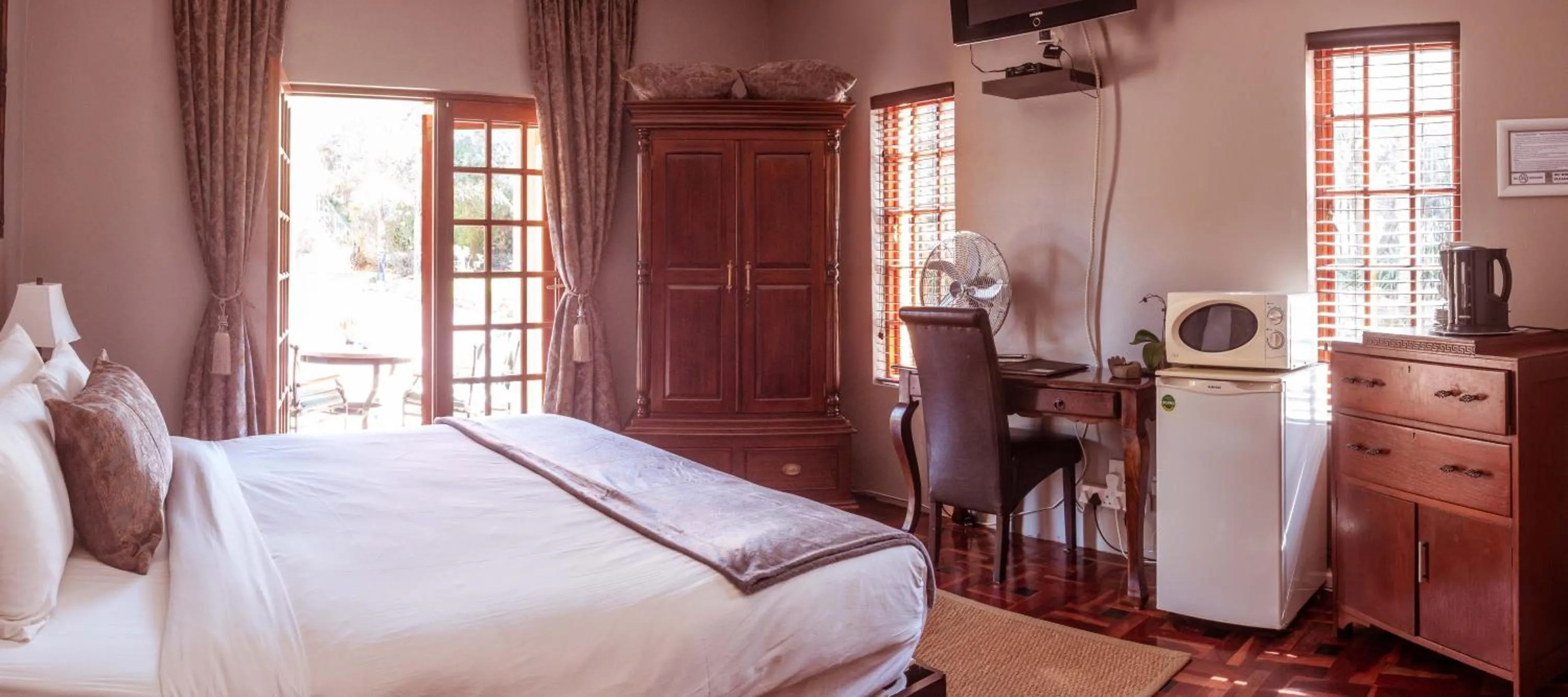 Bedroom, Bed in Tuareg Guest House