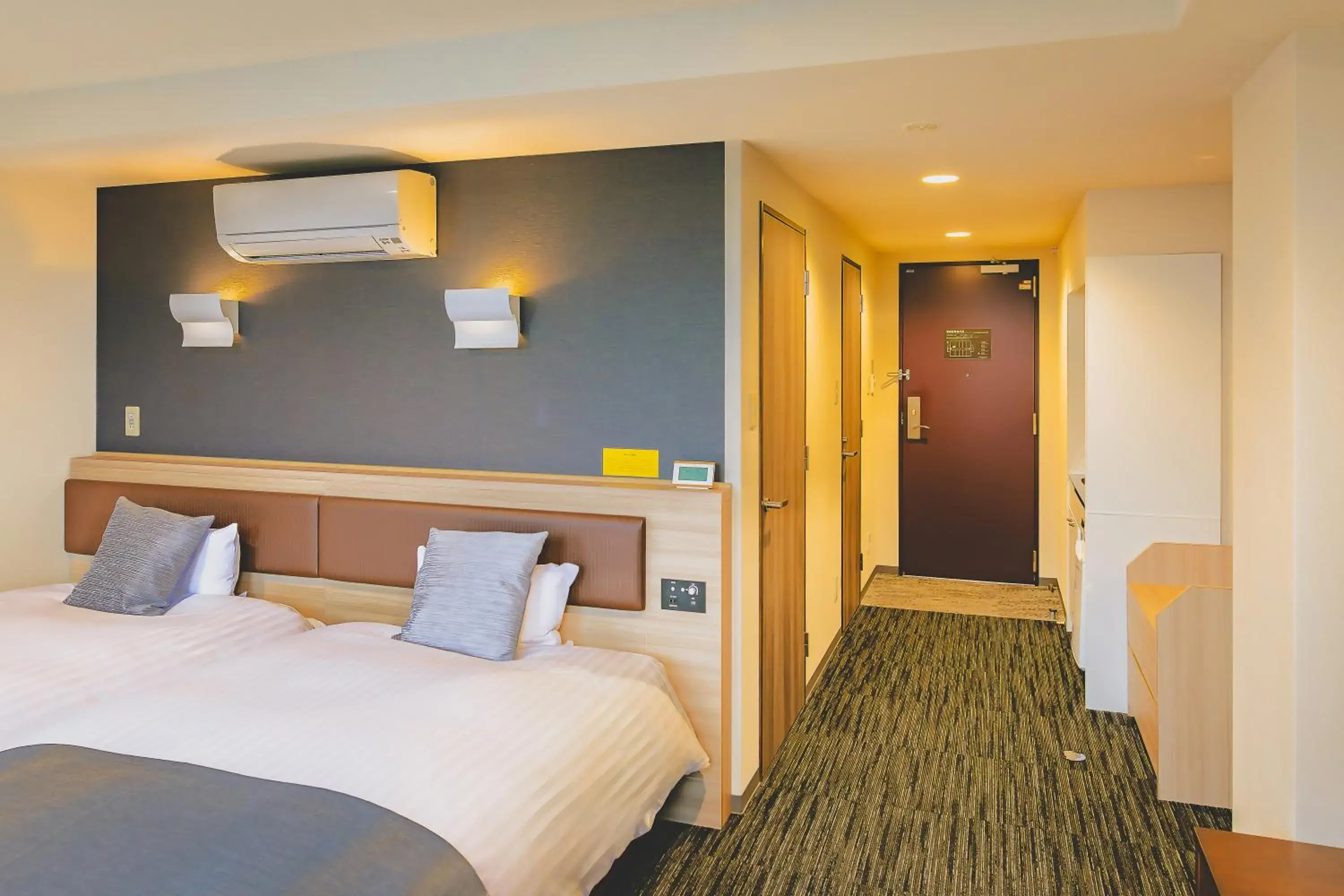 Twin Room with Private External Bathroom in AIRAIKUHOTEL kagoshima Twin Room with Private External Bathroom in AIRAIKUHOTEL kagoshima