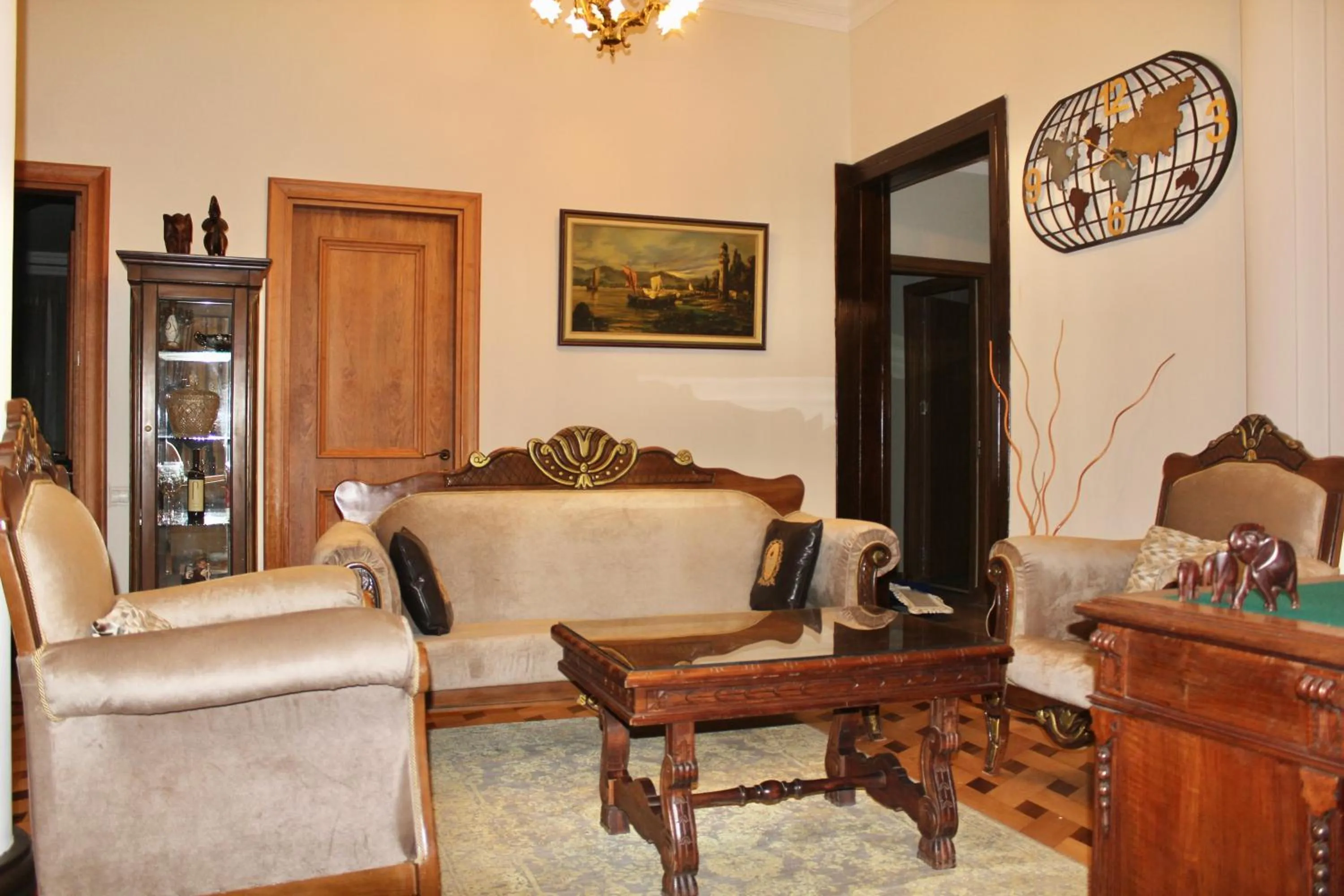 Seating area in Luxor Garden