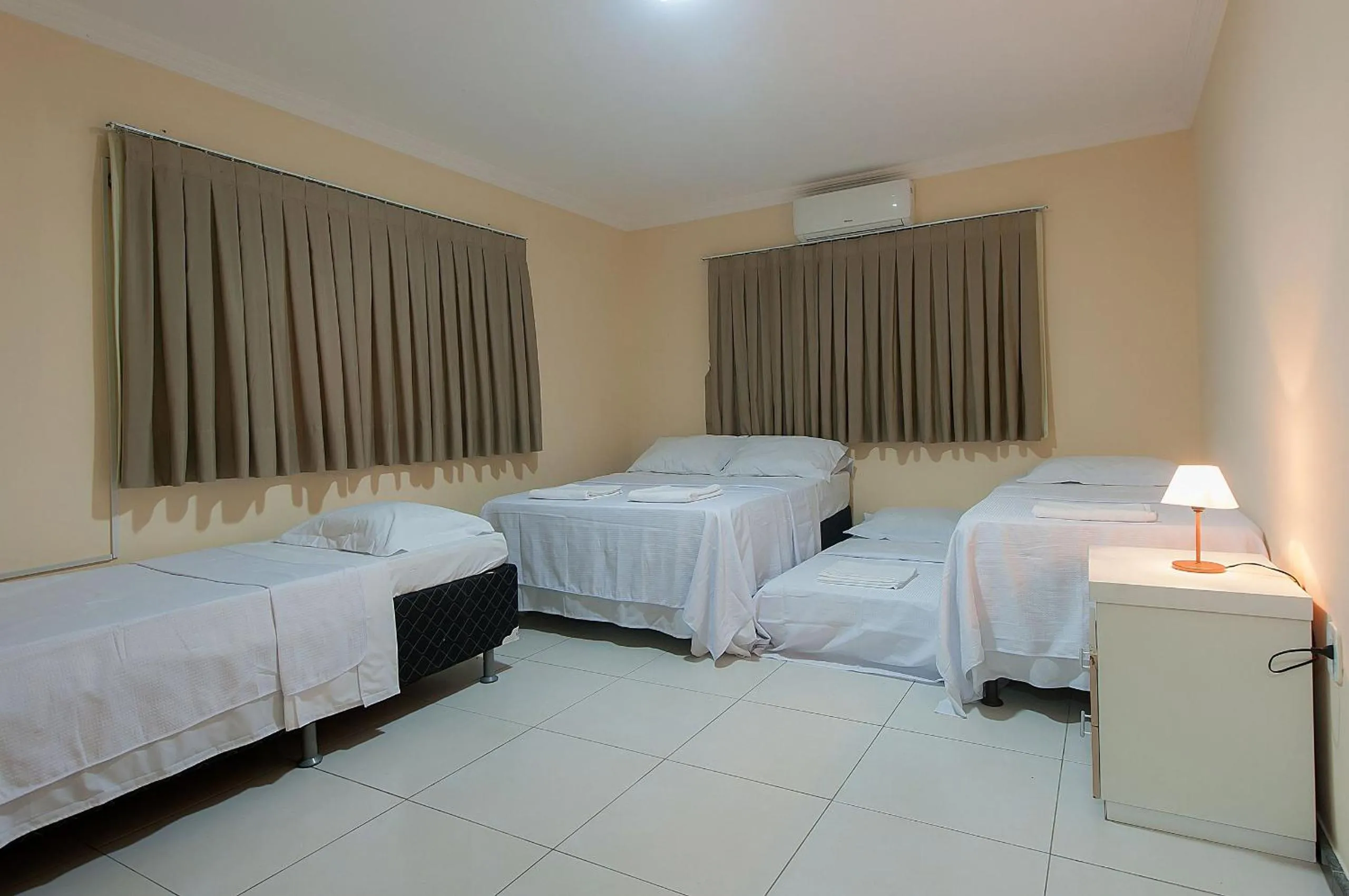Bedroom, Bed in Casa Incrível na Praia de Tabuba by Carpediem