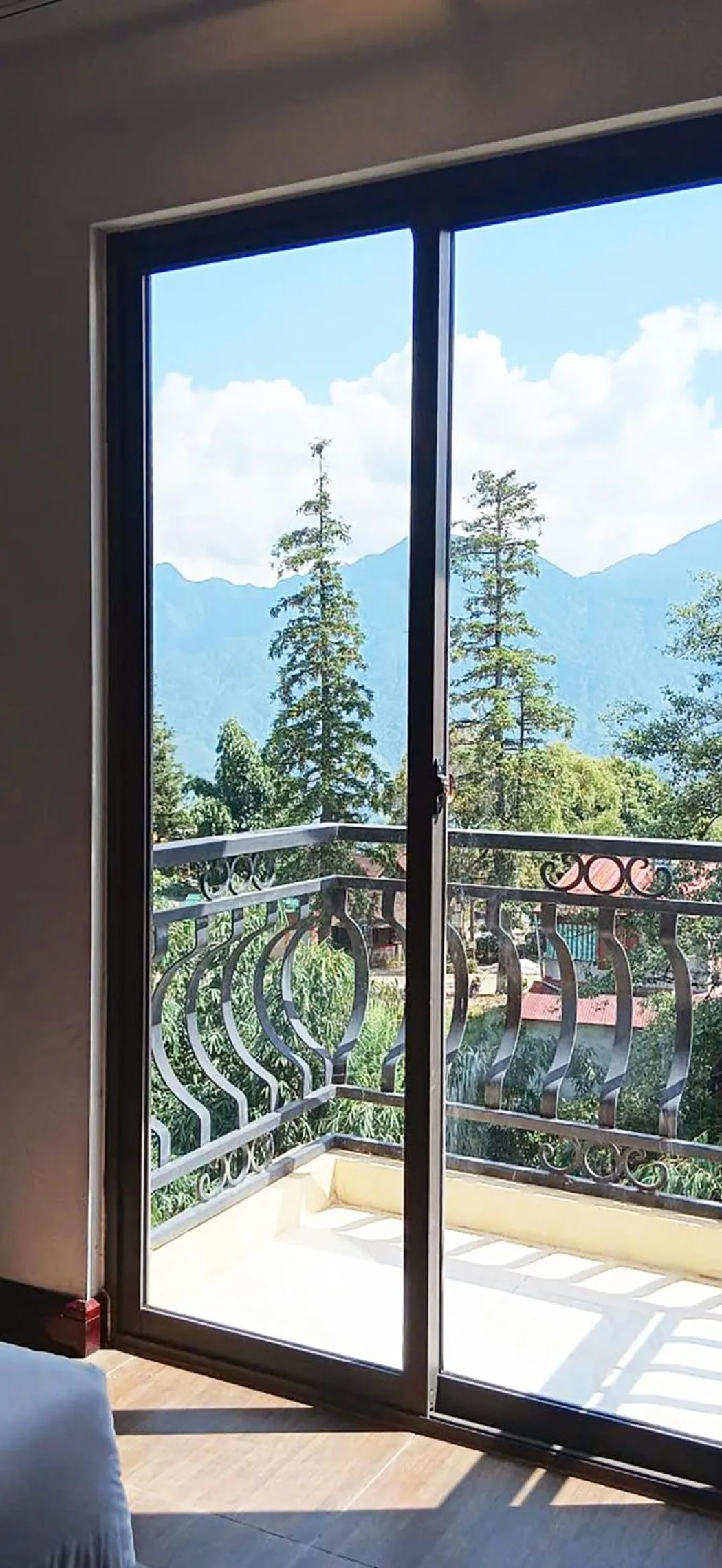Mountain view in Sunshine View Sapa Hotel