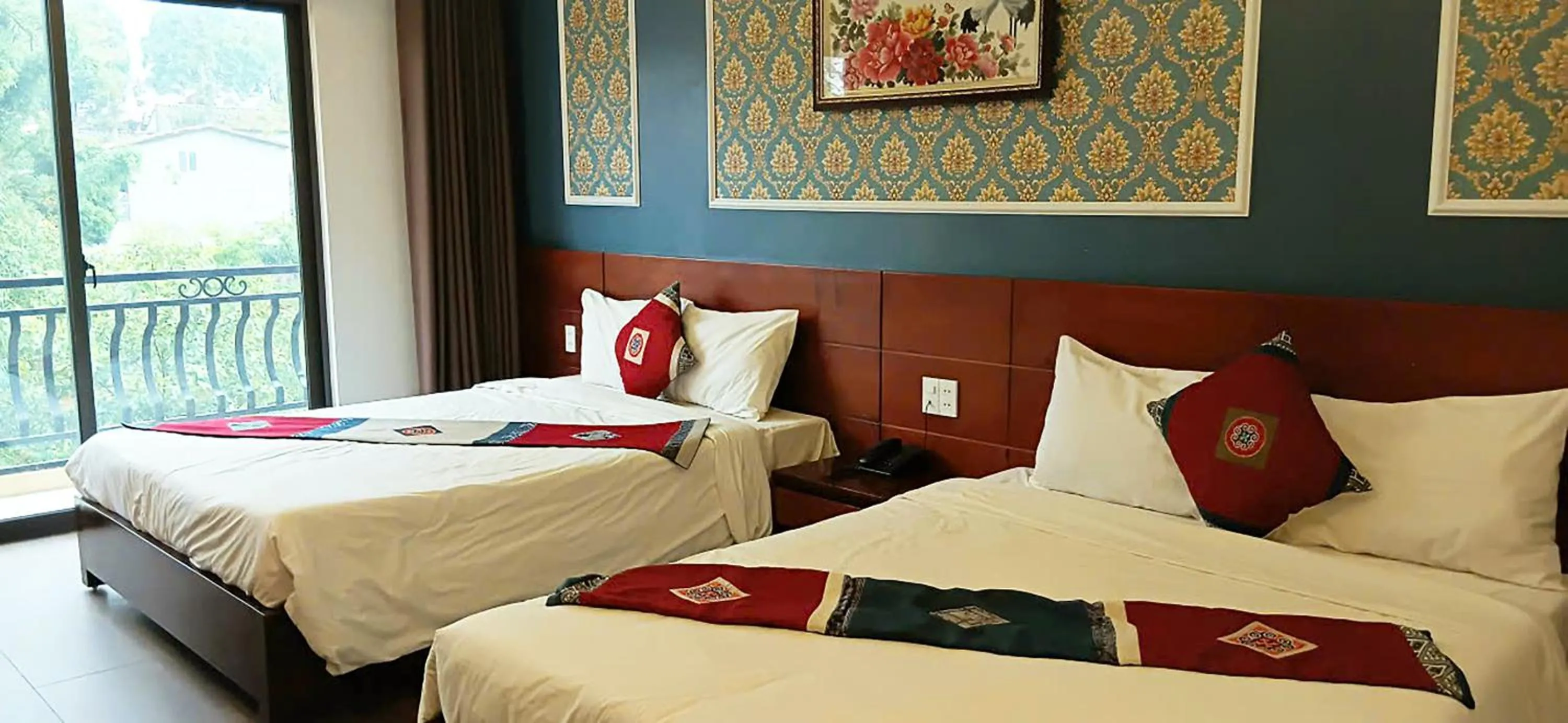 Bed in Sunshine View Sapa Hotel