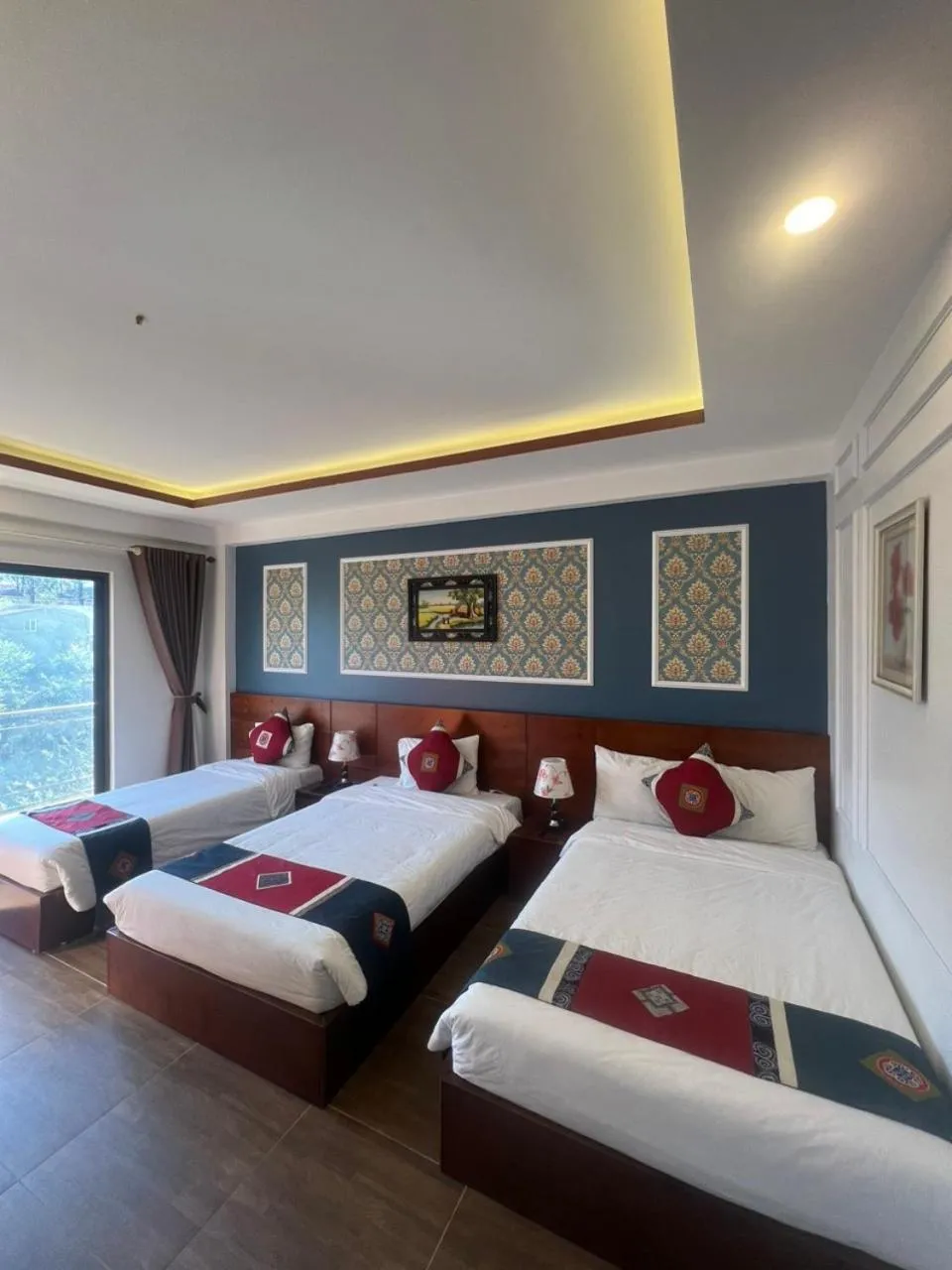 Photo of the whole room, Bed in Sunshine View Sapa Hotel