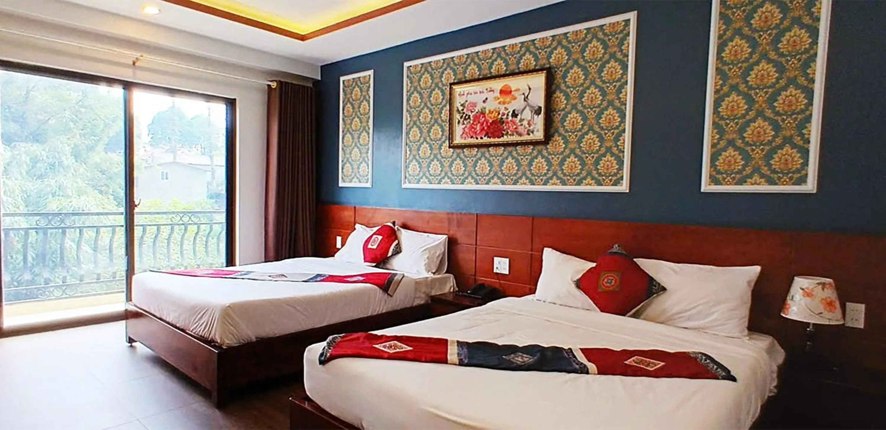 Bed in Sunshine View Sapa Hotel